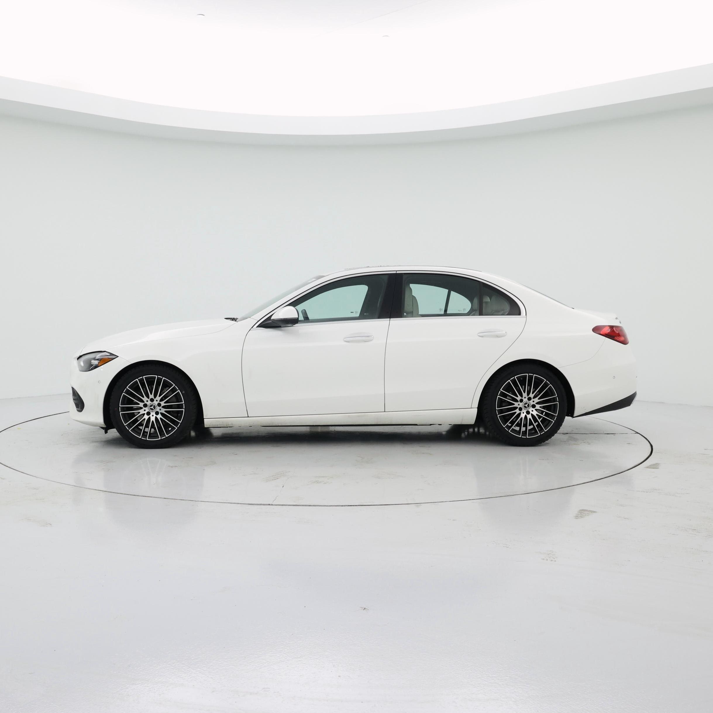 Thumbnail: 2022 Mercedes-Benz C-Class - 3