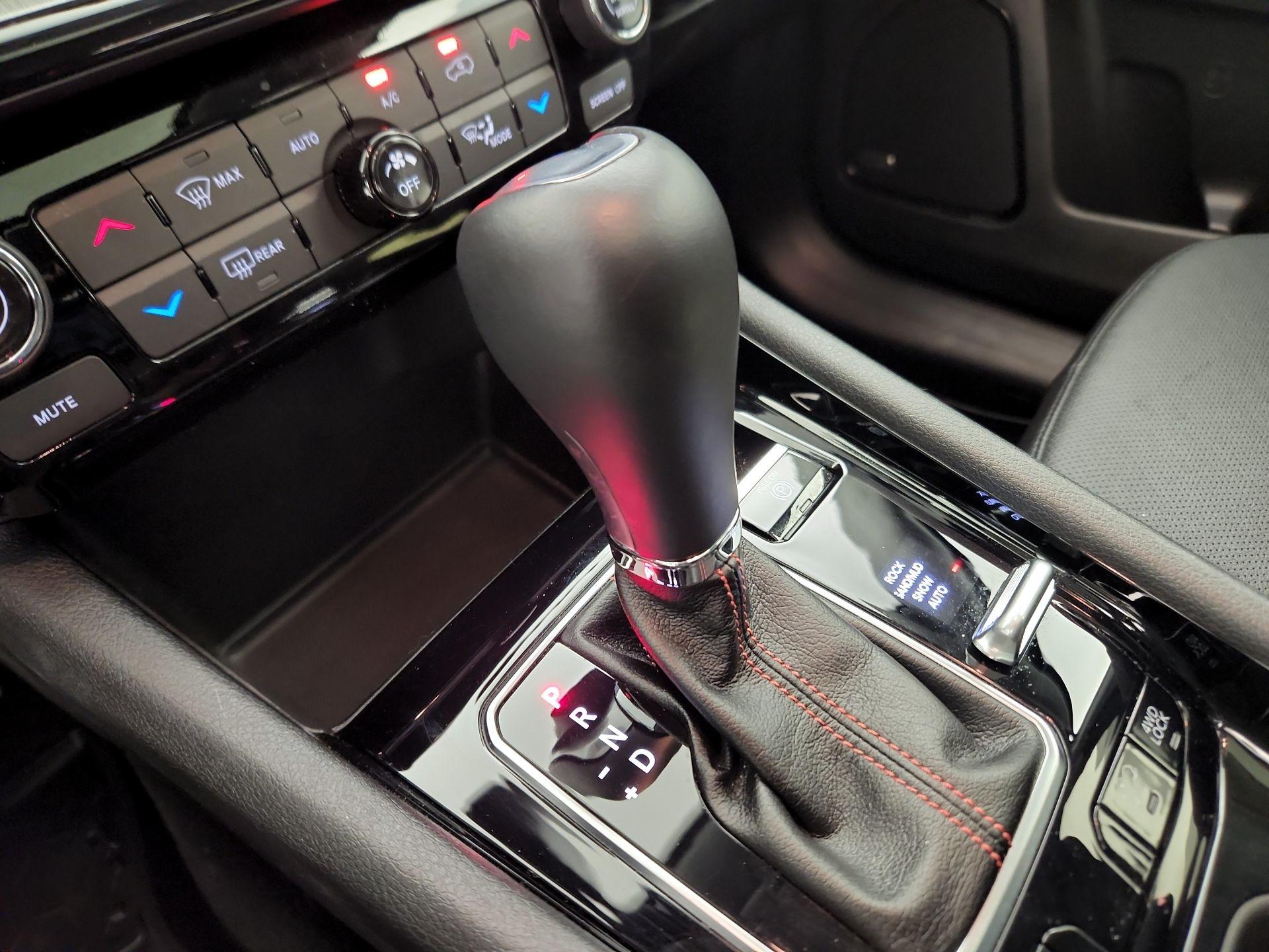 Thumbnail: 2022 Jeep Compass - 17