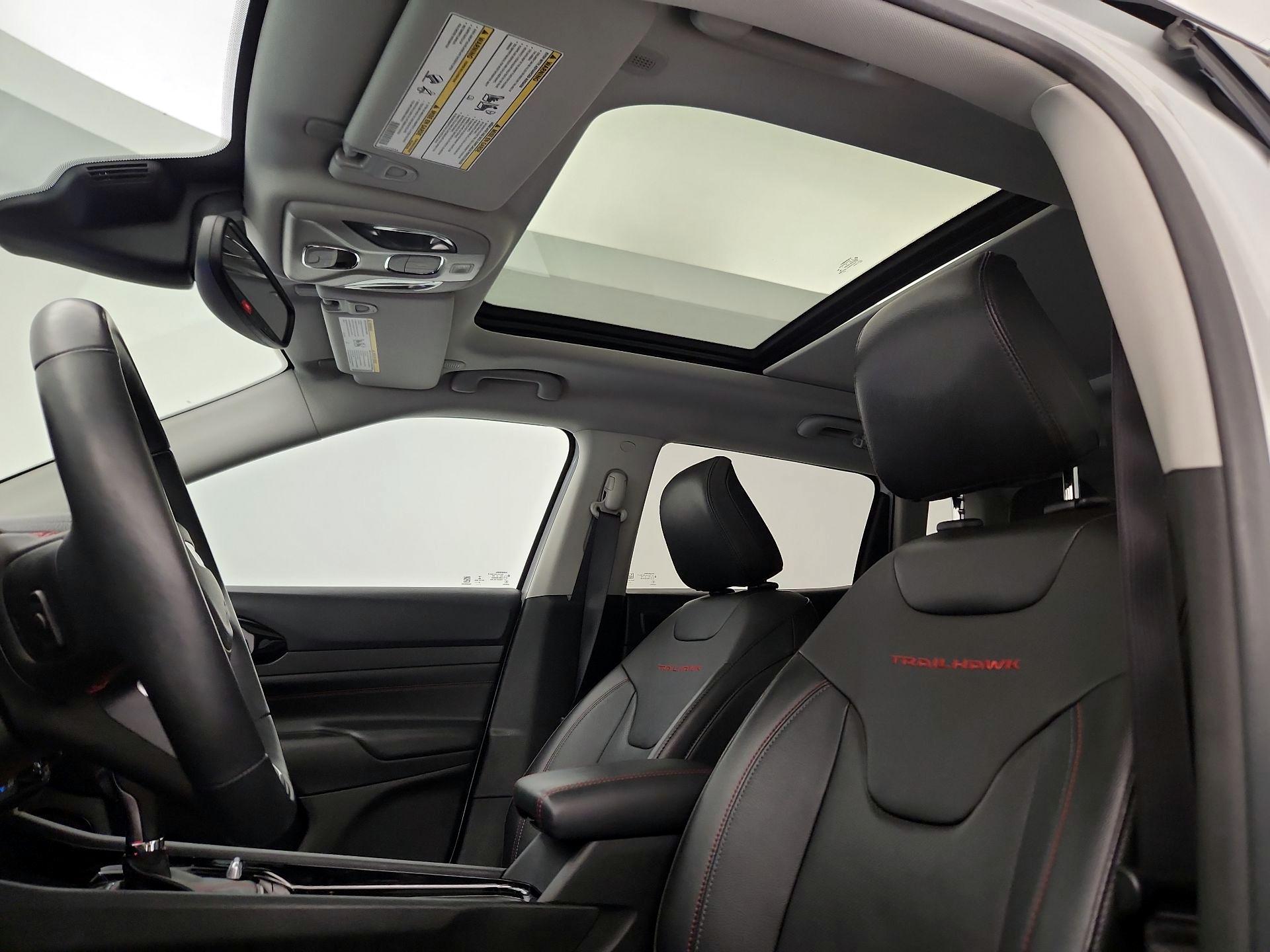 Thumbnail: 2022 Jeep Compass - 19