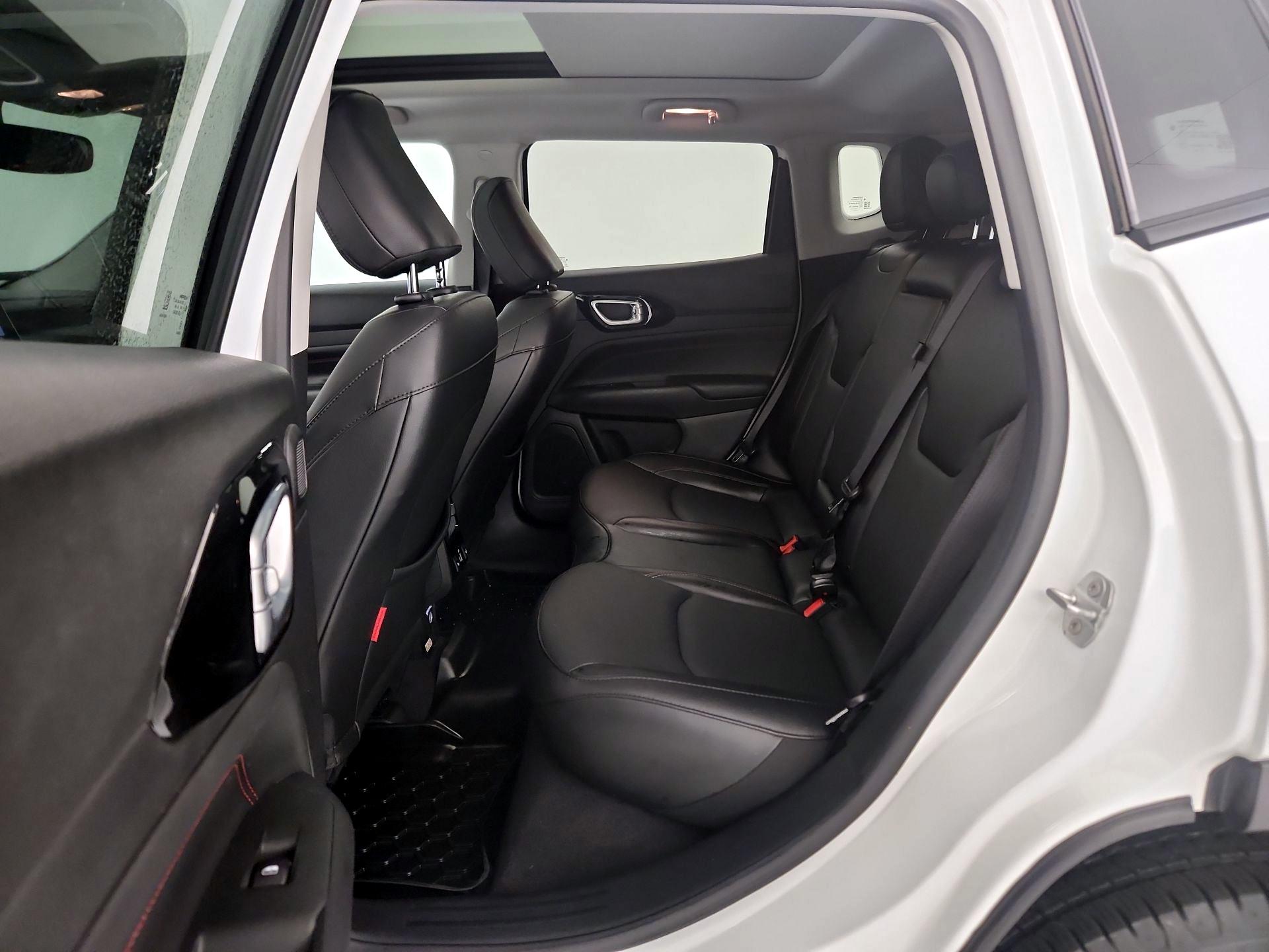 Thumbnail: 2022 Jeep Compass - 20