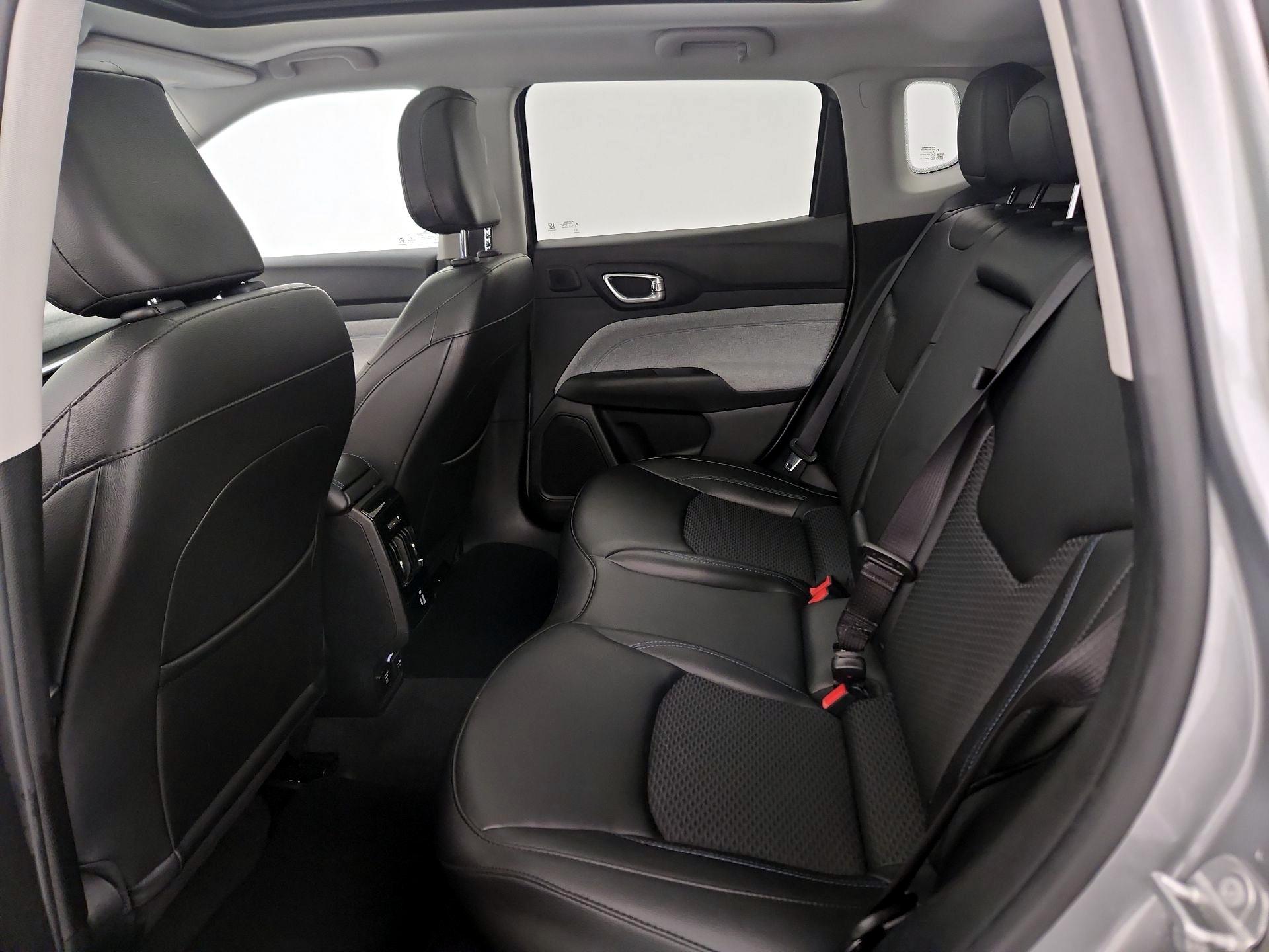 Thumbnail: 2022 Jeep Compass - 20