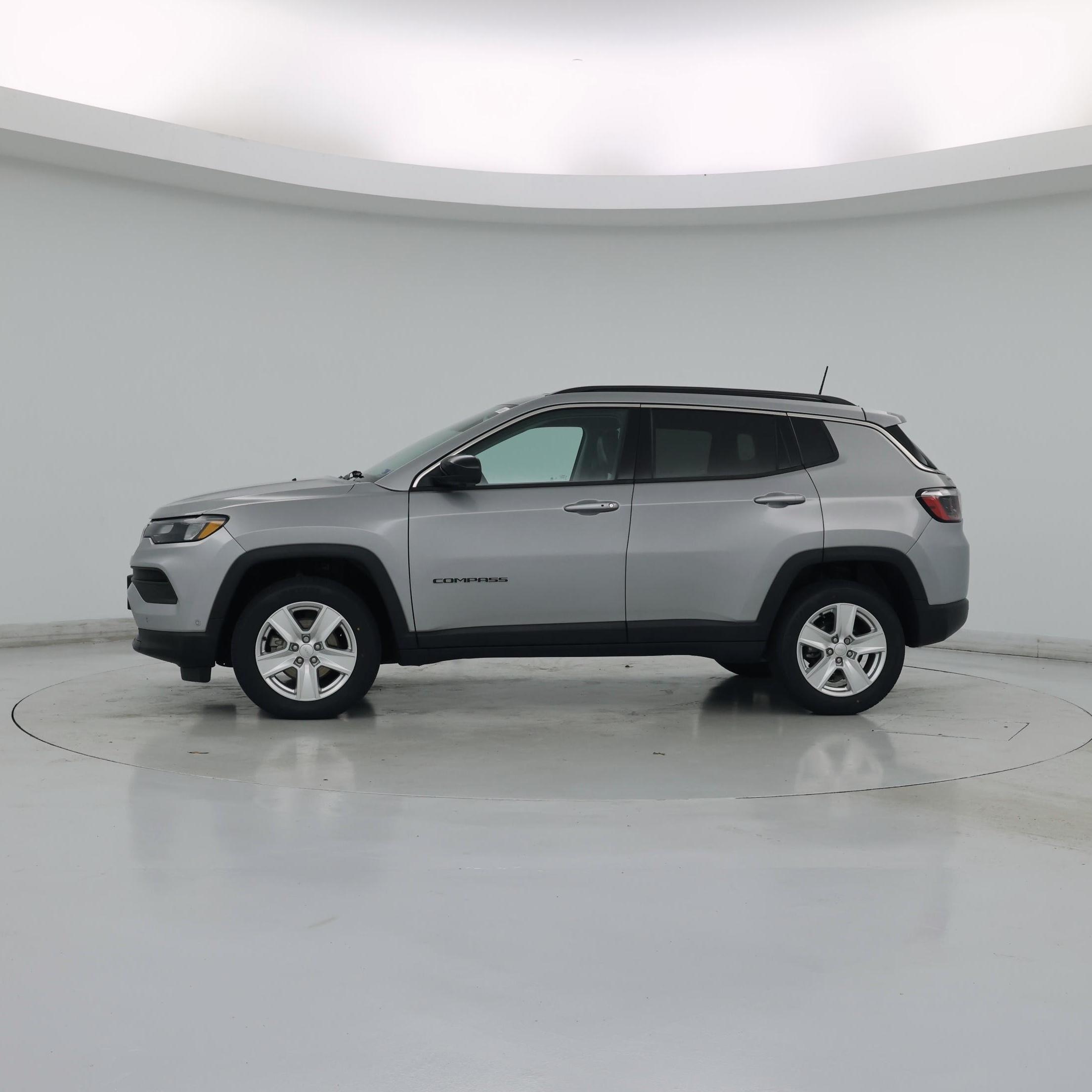 Thumbnail: 2022 Jeep Compass - 3