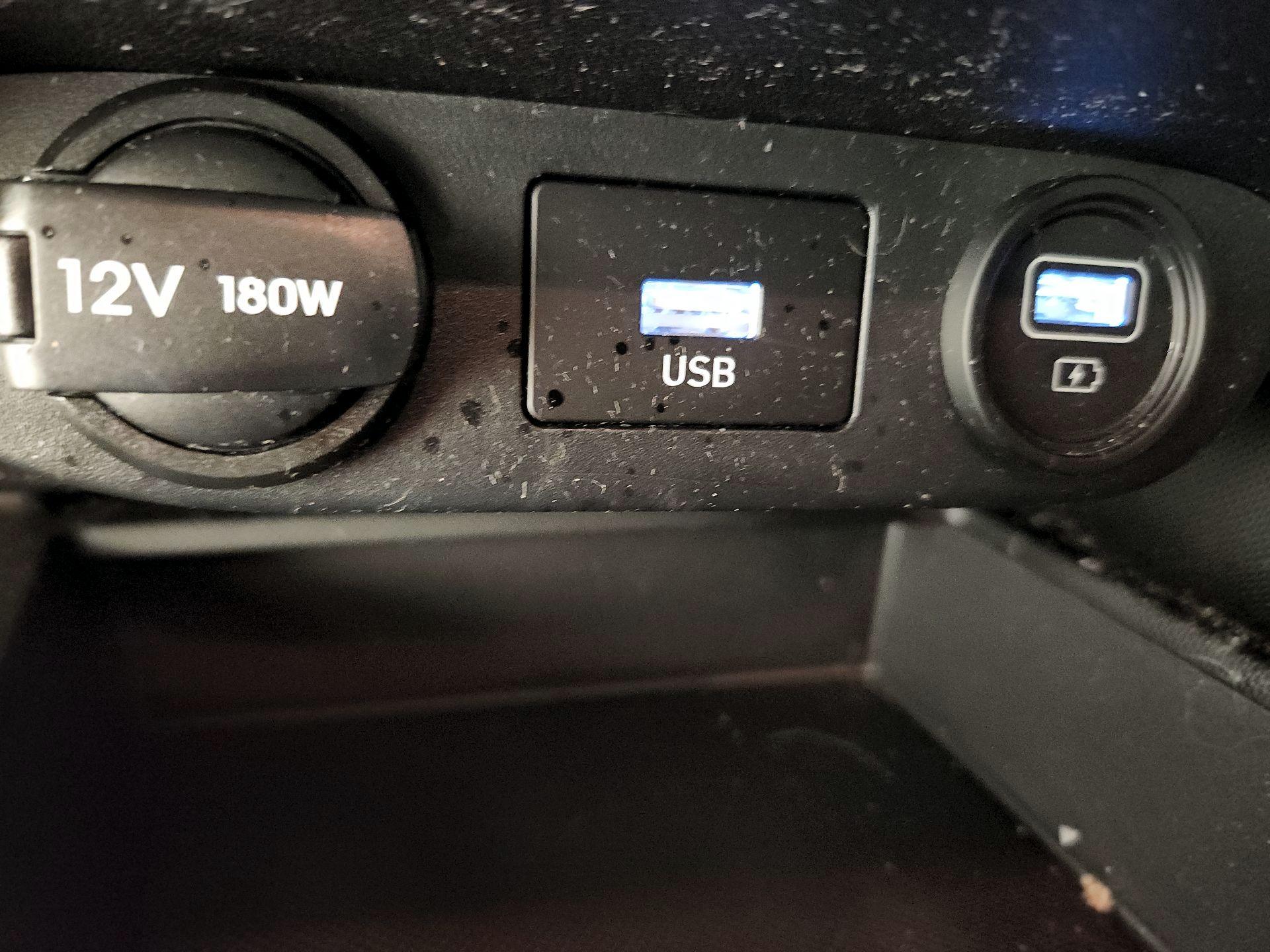 Thumbnail: 2023 Hyundai Elantra - 18