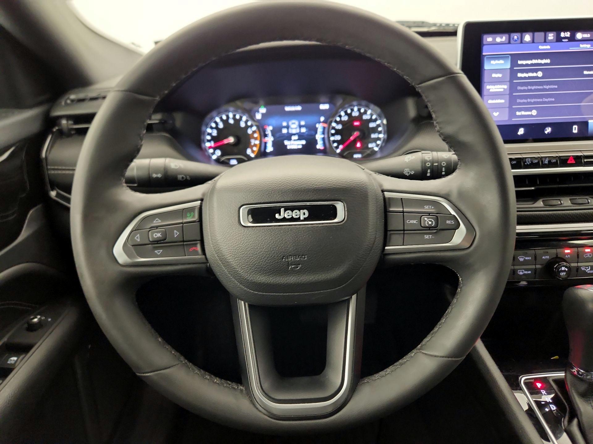 Thumbnail: 2023 Jeep Compass - 10
