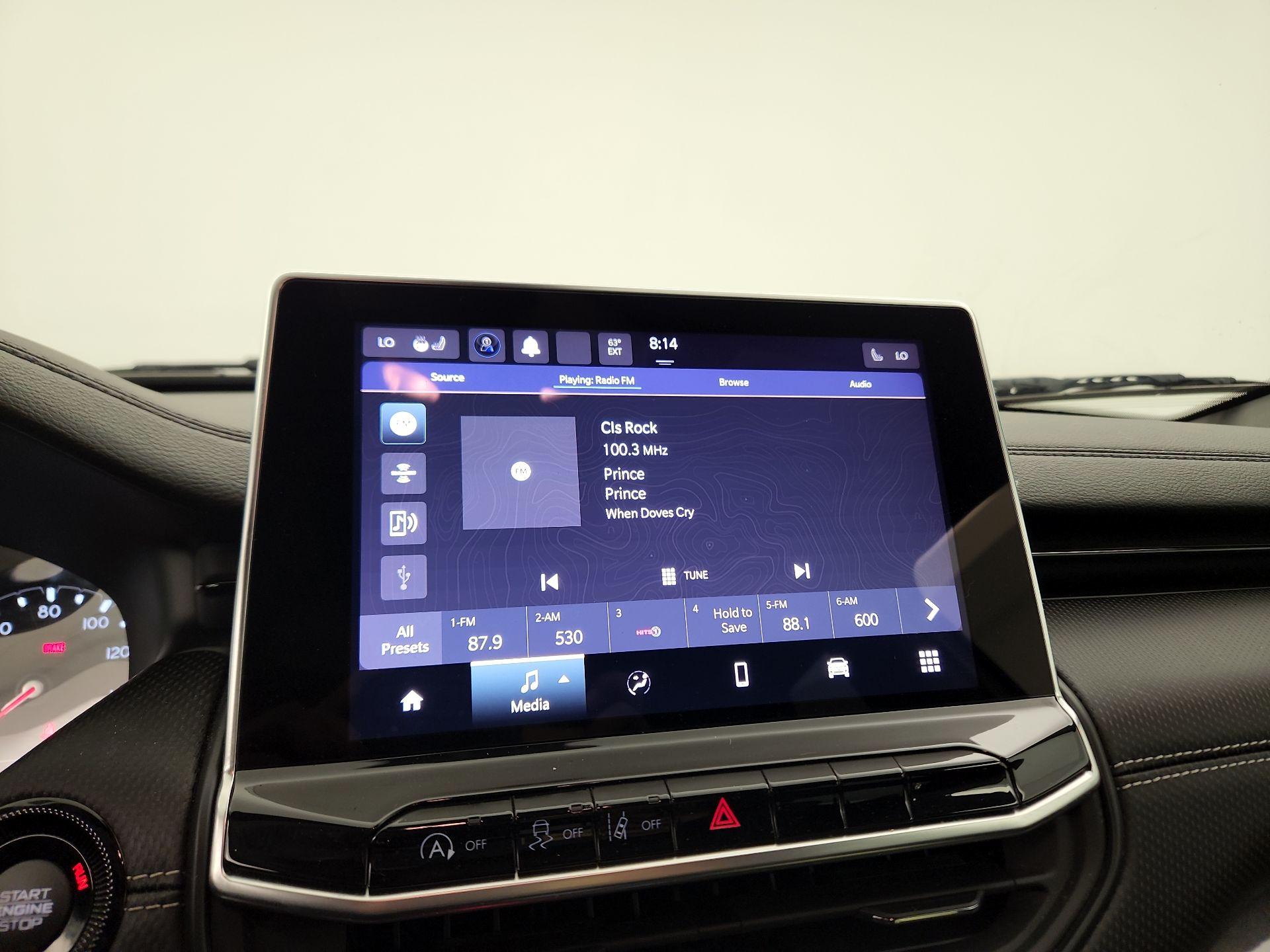 Thumbnail: 2023 Jeep Compass - 16