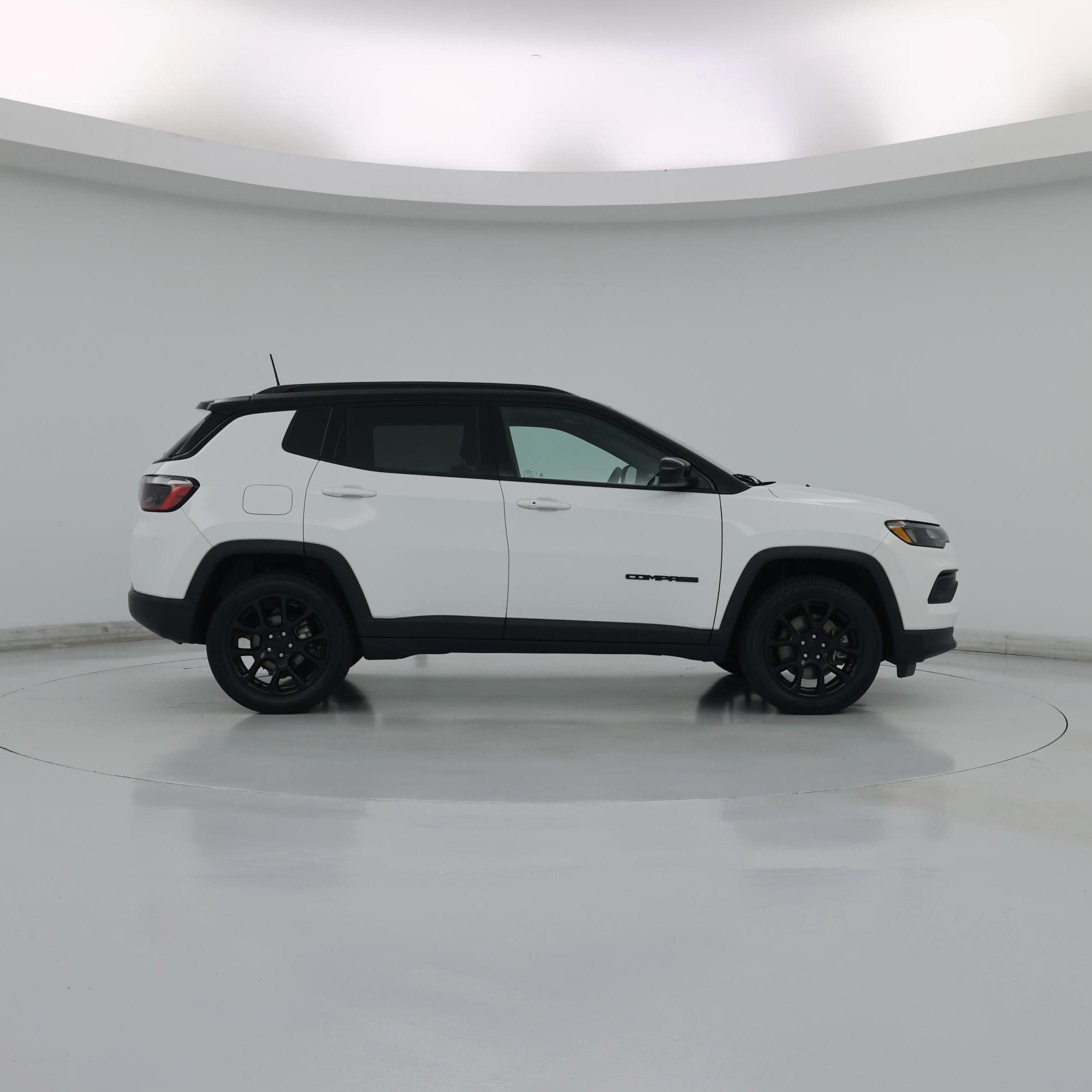 Thumbnail: 2023 Jeep Compass - 7