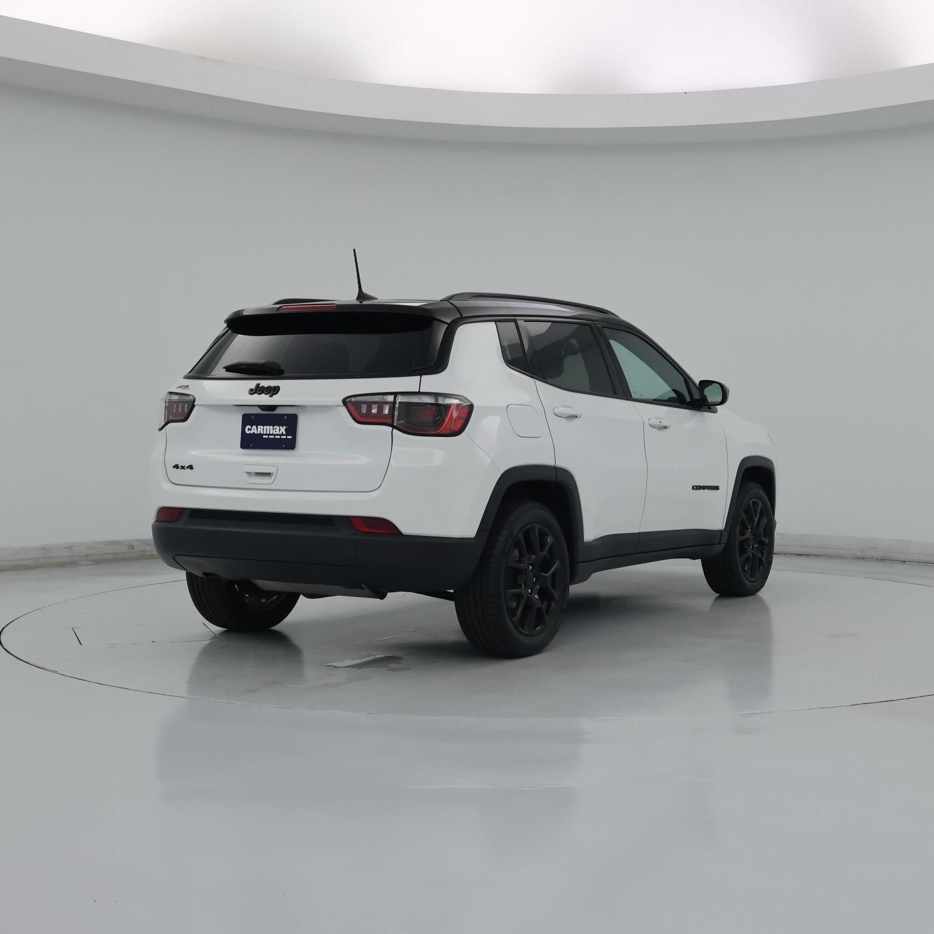 Thumbnail: 2023 Jeep Compass - 8