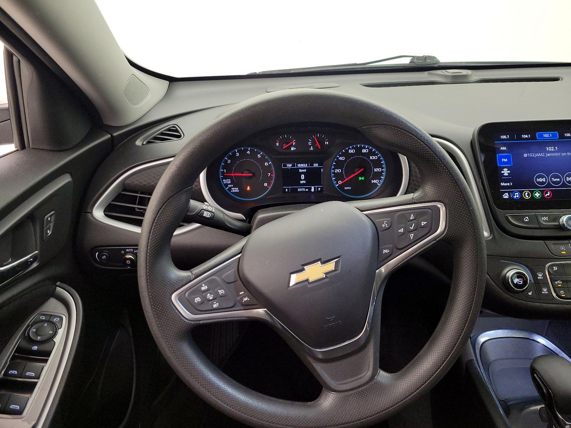 Thumbnail: 2023 Chevrolet Malibu - 10