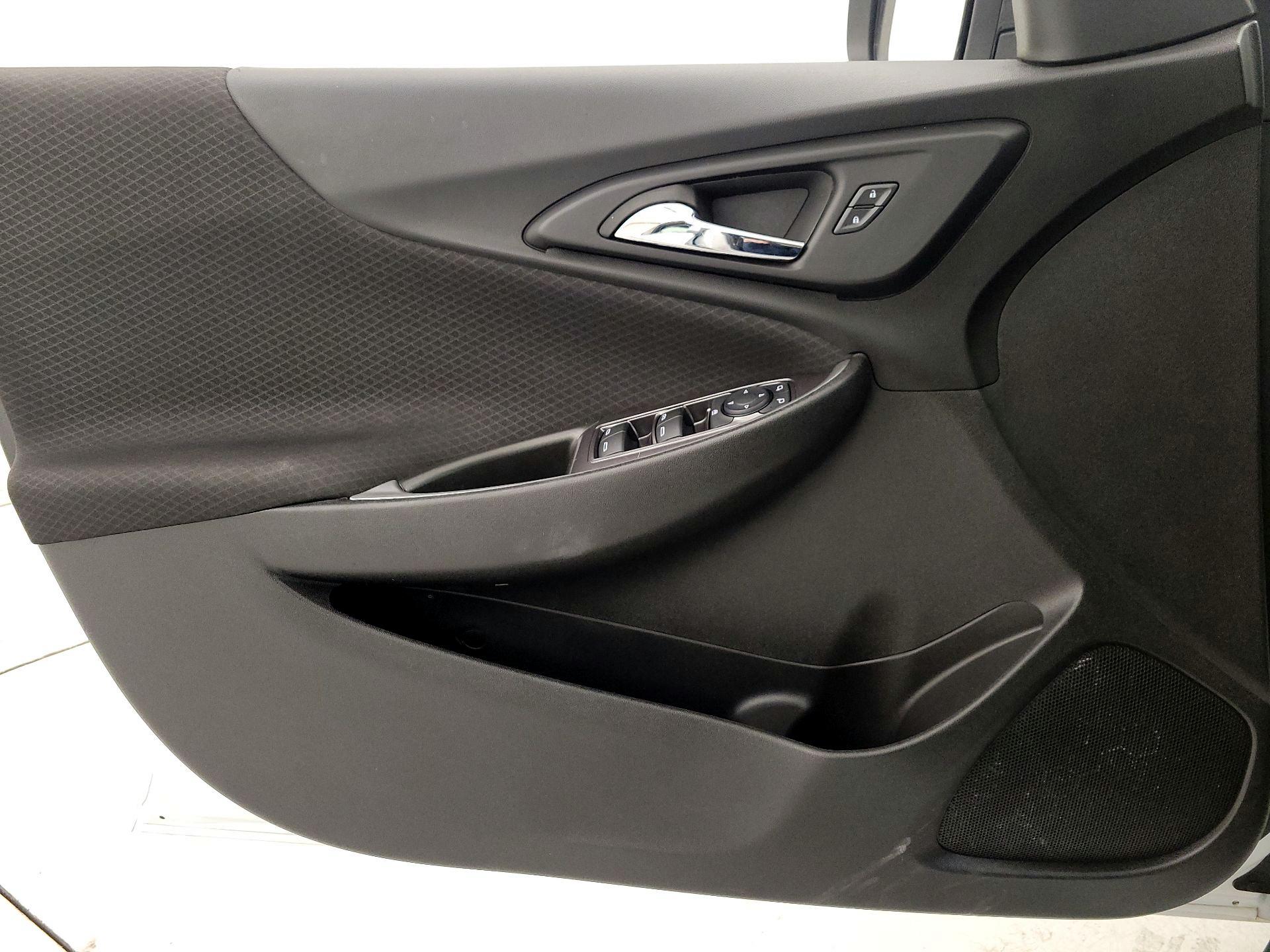 Thumbnail: 2023 Chevrolet Malibu - 12