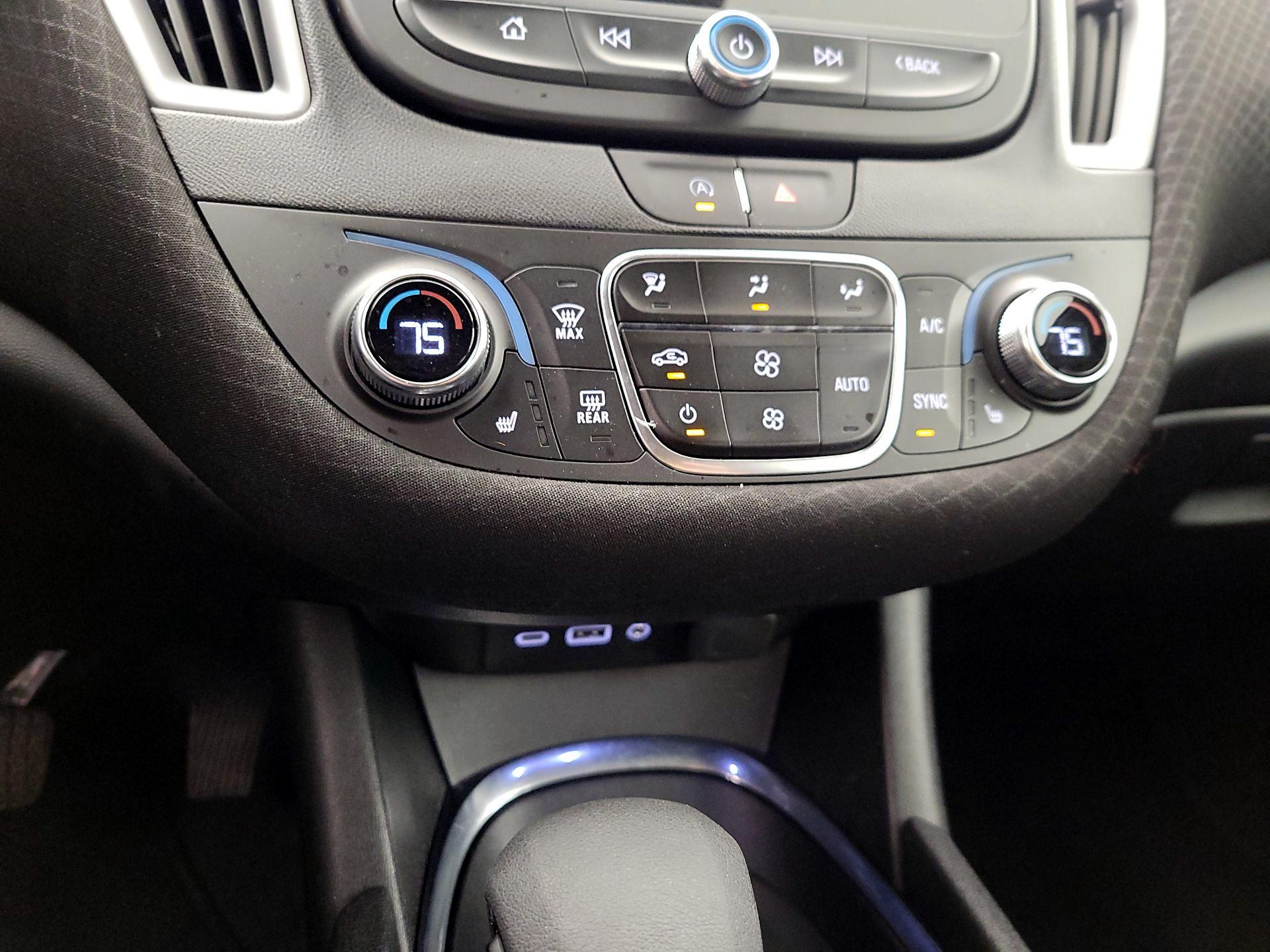 Thumbnail: 2023 Chevrolet Malibu - 16