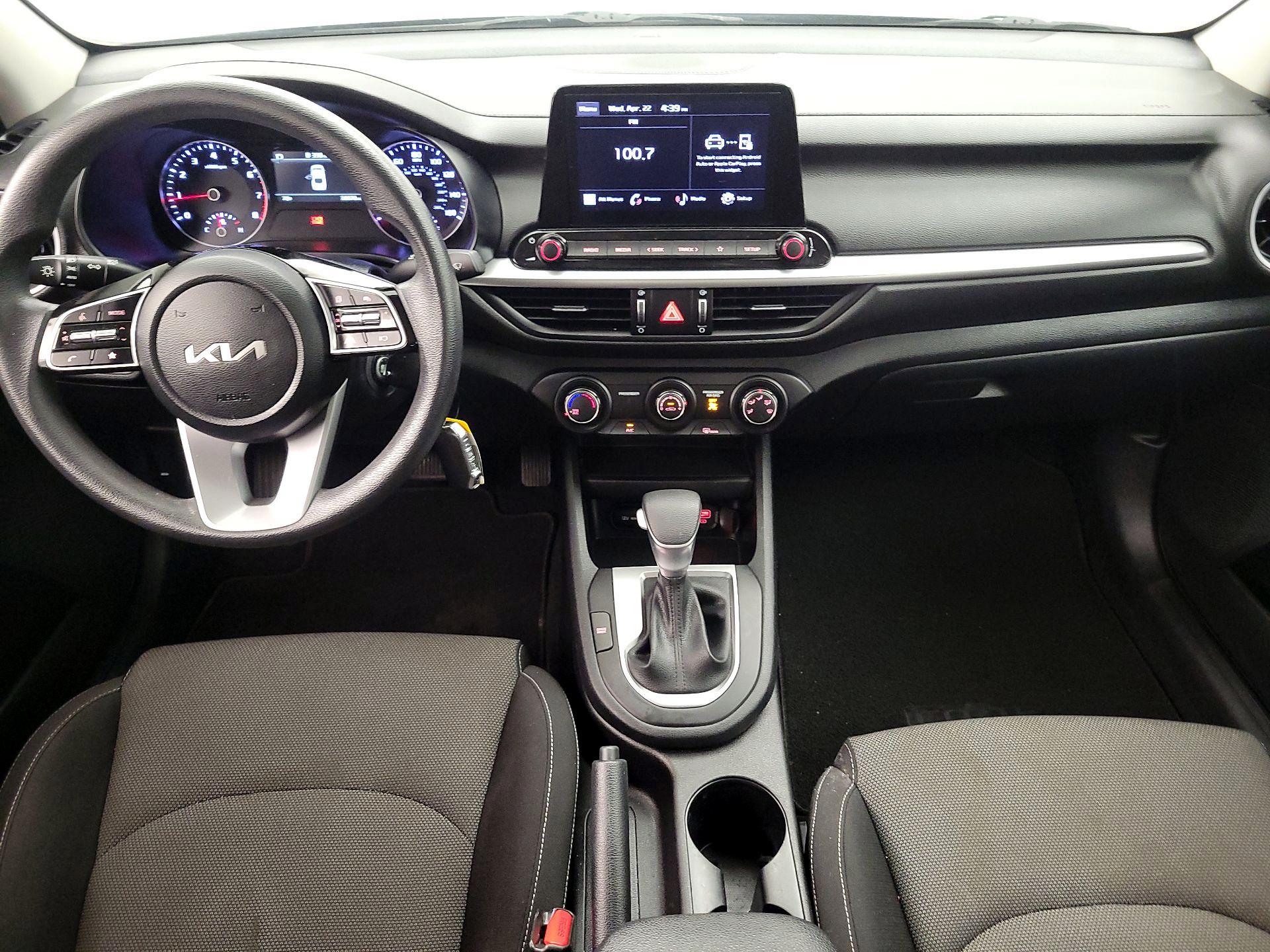 Thumbnail: 2024 Kia Forte - 9