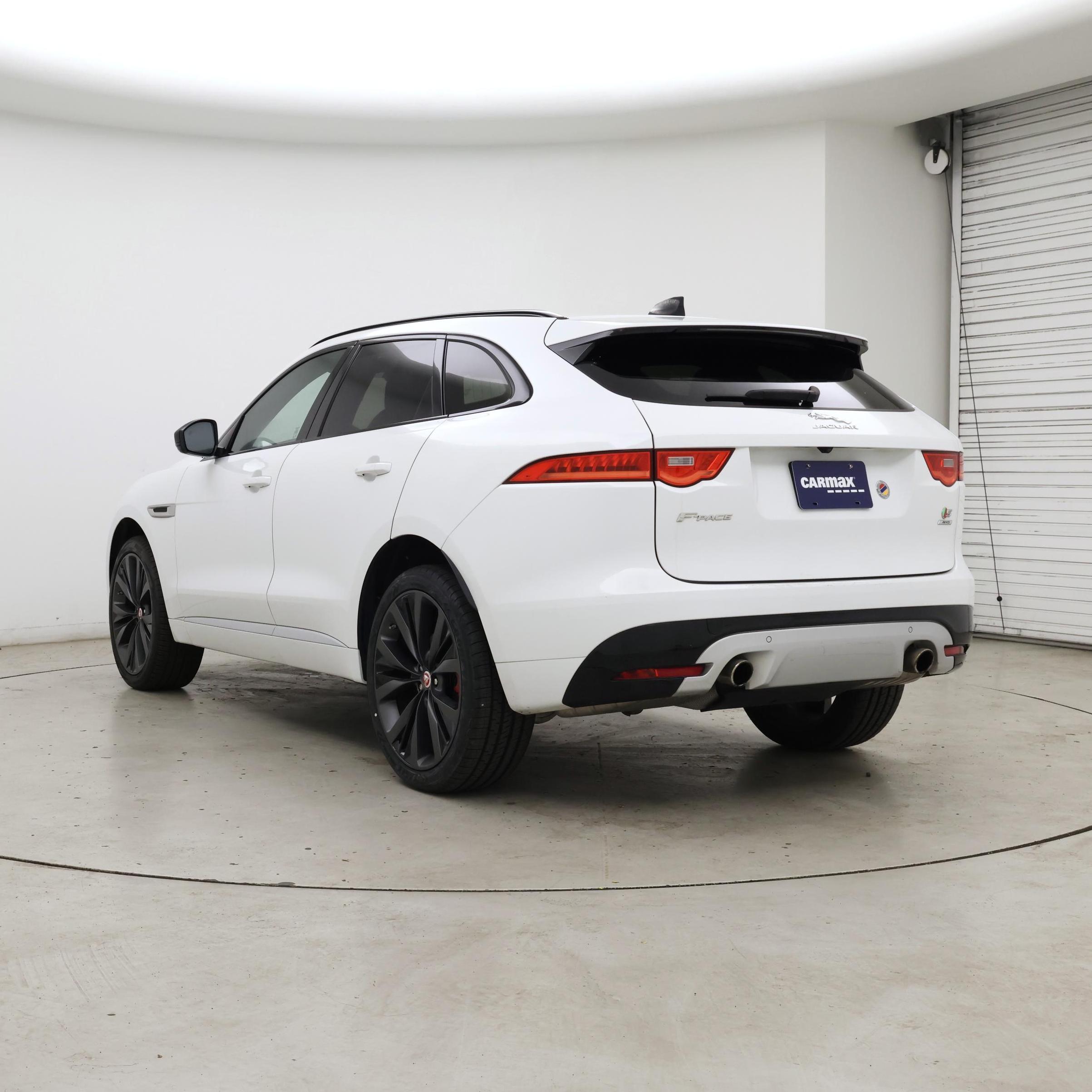 Thumbnail: 2020 Jaguar F-Pace - 2