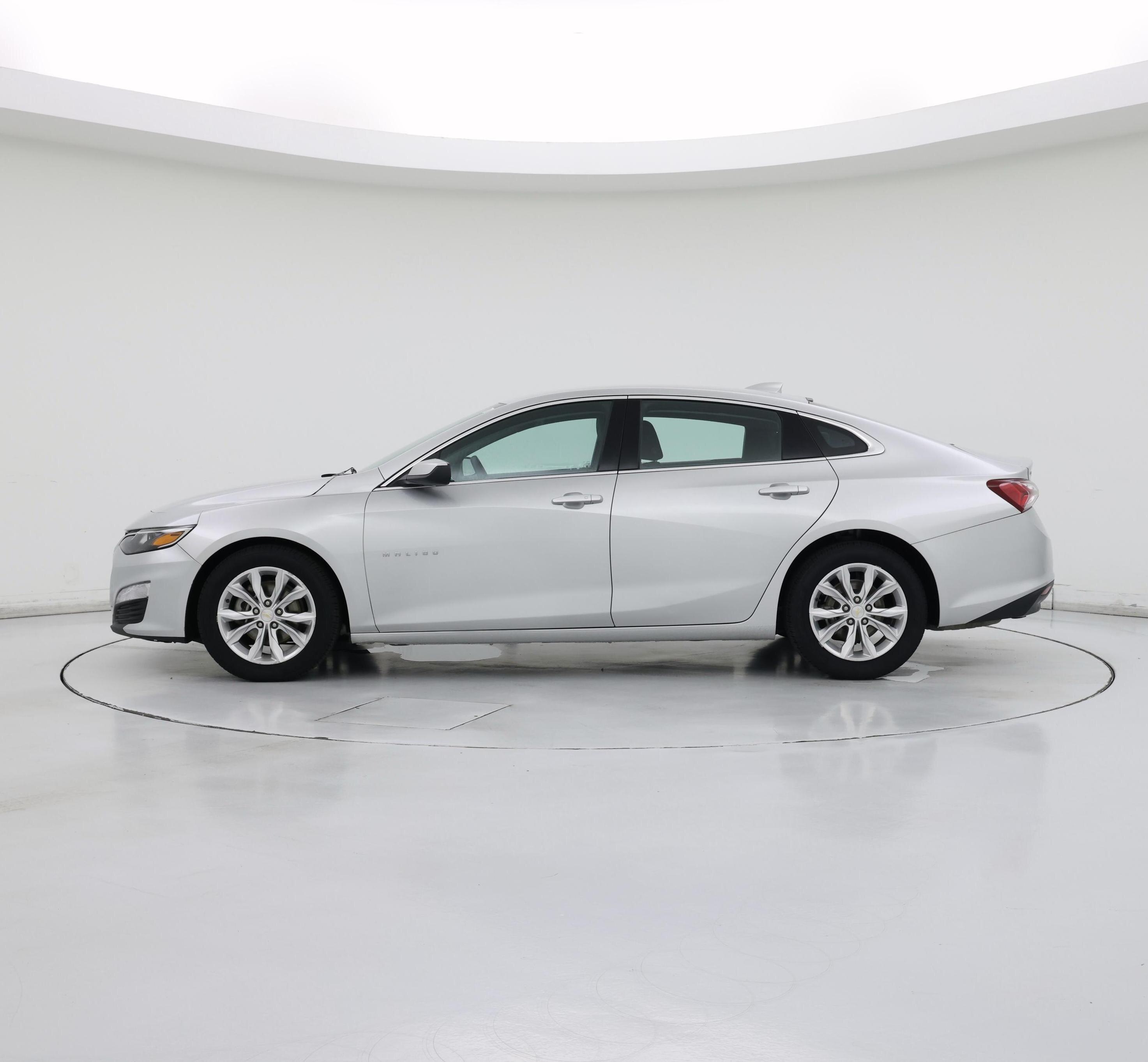 Thumbnail: 2022 Chevrolet Malibu - 3