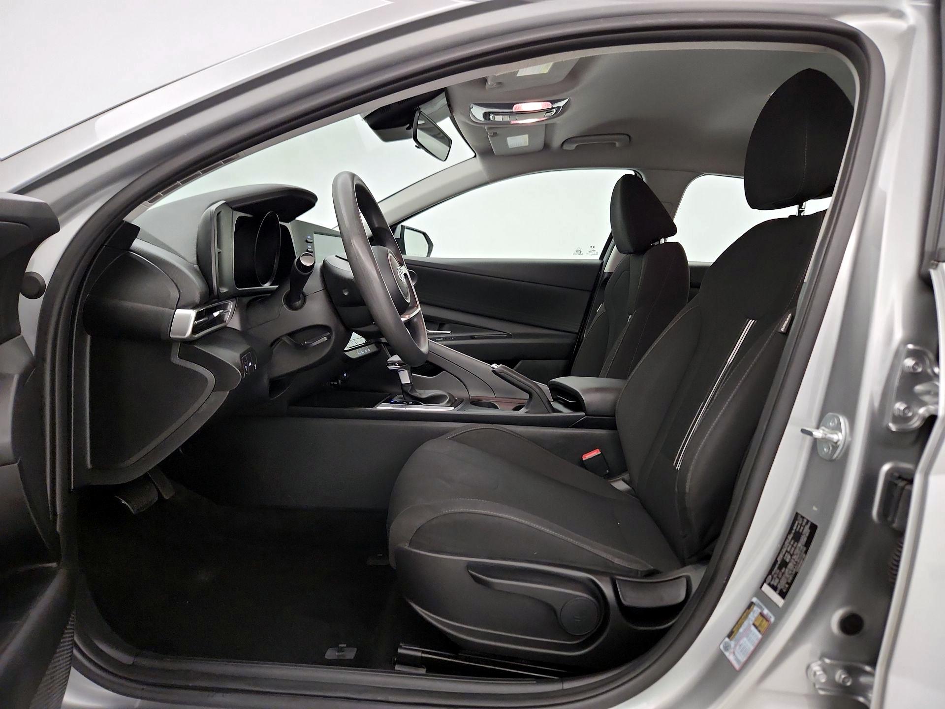 Thumbnail: 2023 Hyundai Elantra - 11