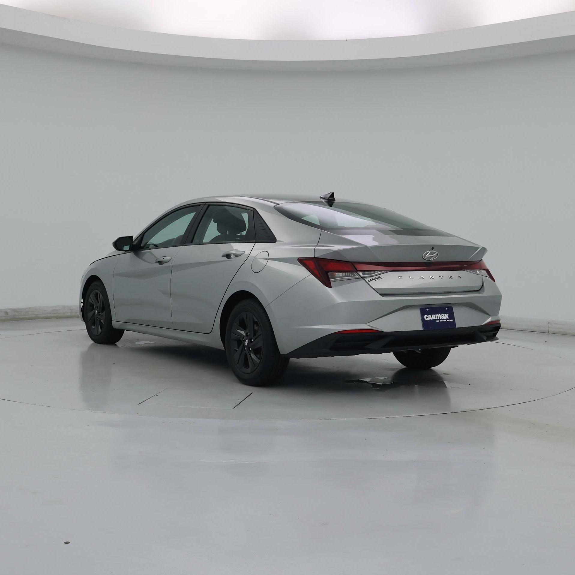 Thumbnail: 2023 Hyundai Elantra - 2