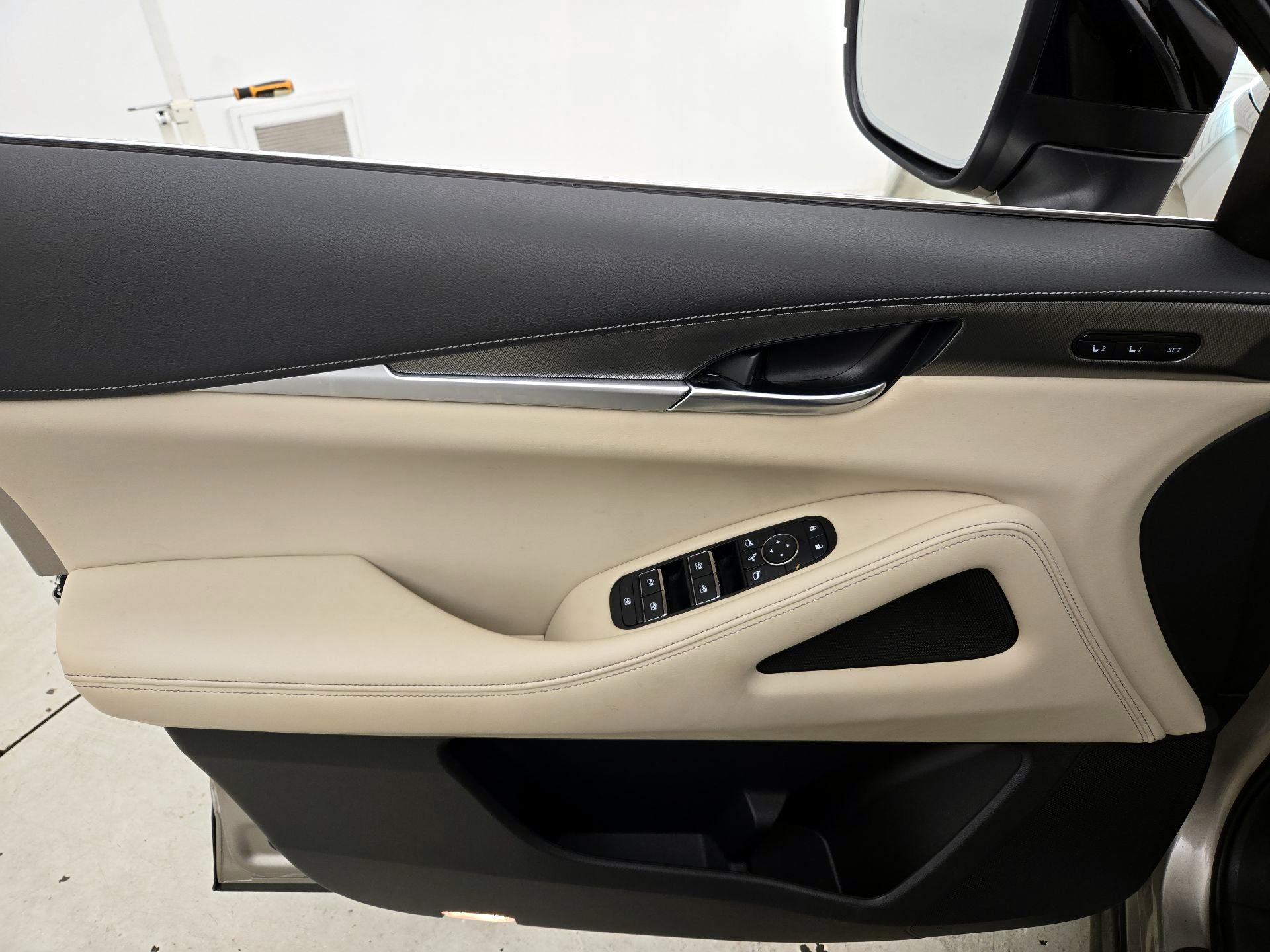 Thumbnail: 2023 INFINITI QX60 - 12