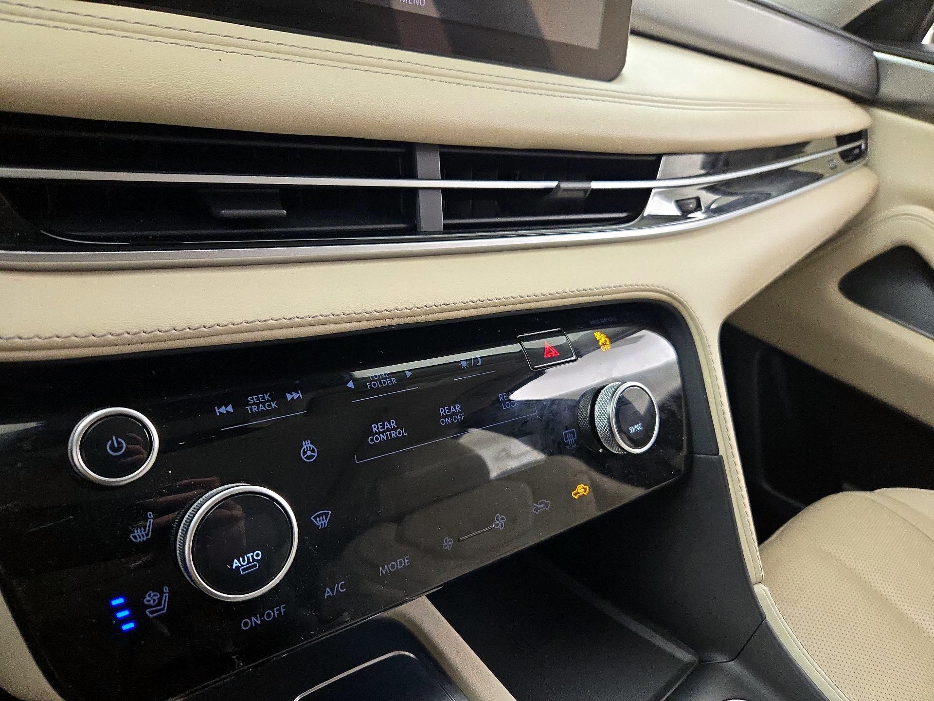 Thumbnail: 2023 INFINITI QX60 - 15