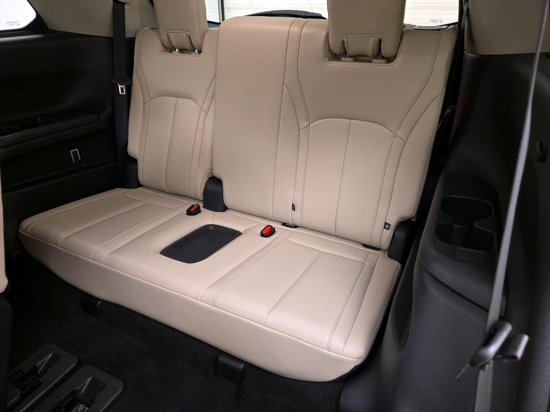 Thumbnail: 2023 INFINITI QX60 - 19