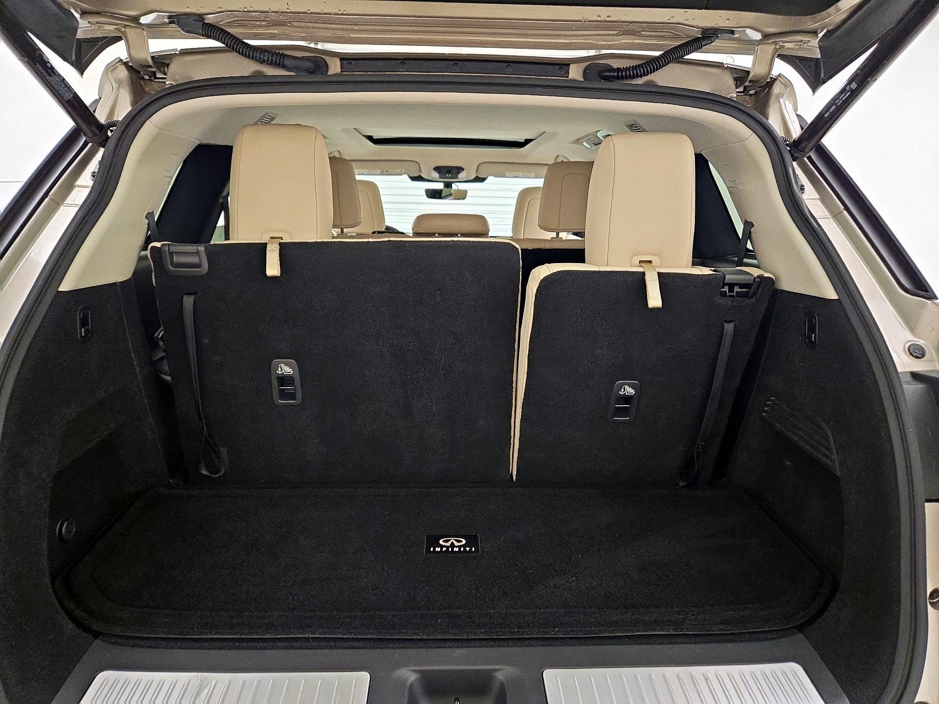 Thumbnail: 2023 INFINITI QX60 - 20