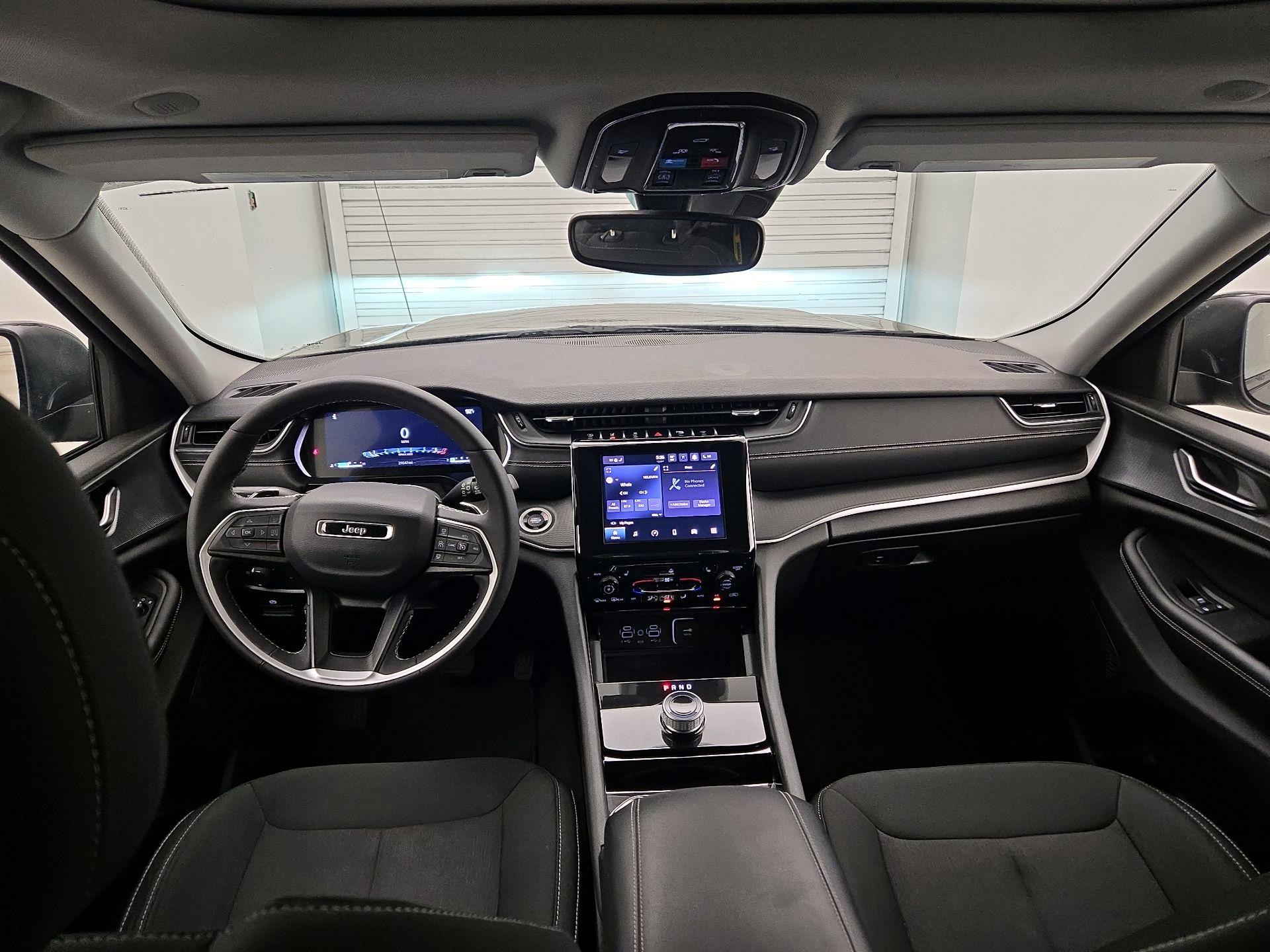 Thumbnail: 2023 Jeep Grand Cherokee - 9