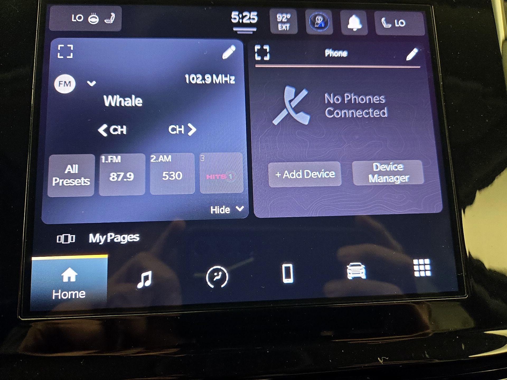 Thumbnail: 2023 Jeep Grand Cherokee - 14