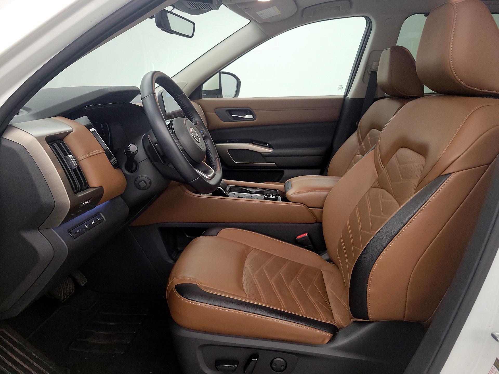 Thumbnail: 2023 Nissan Pathfinder - 11