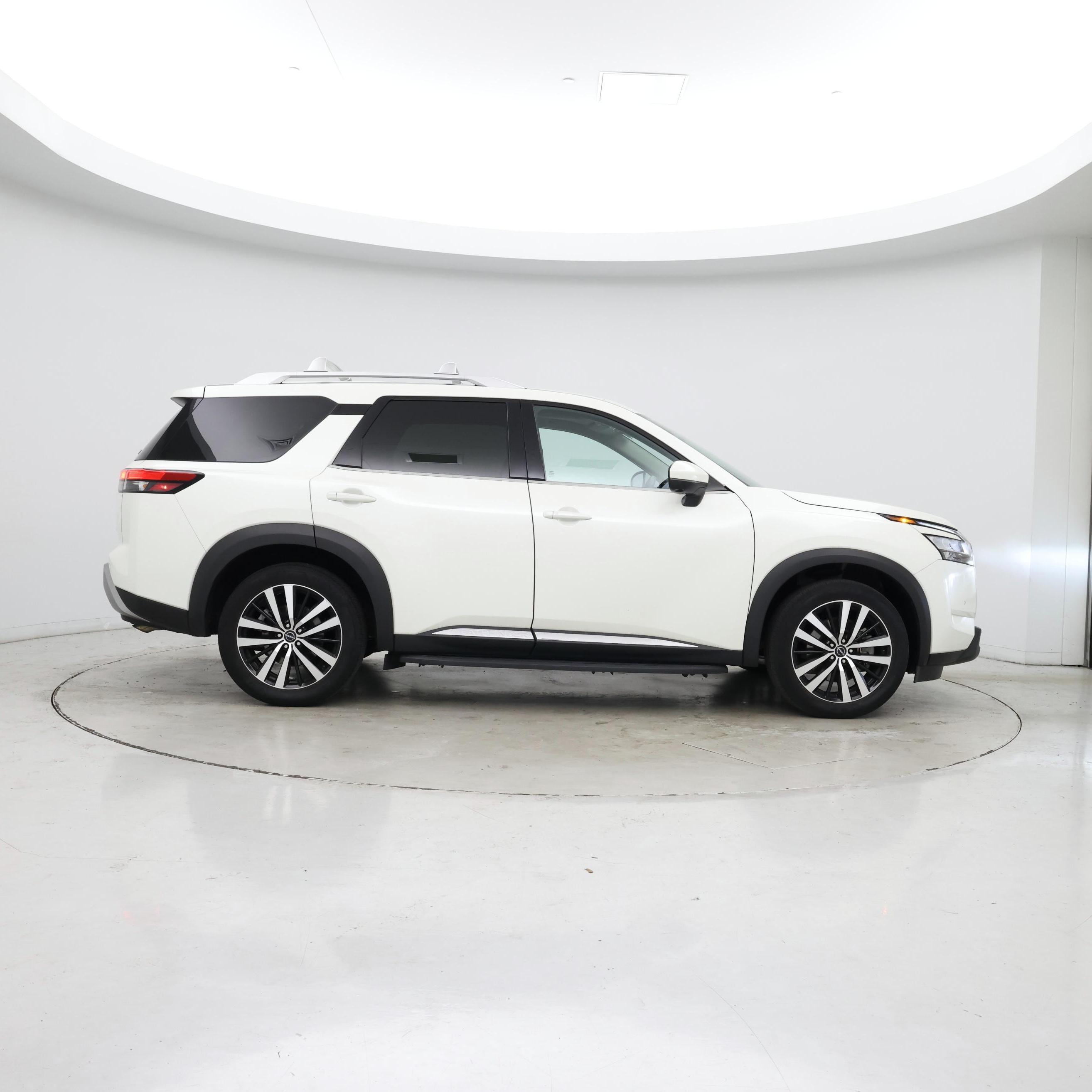 Thumbnail: 2023 Nissan Pathfinder - 7