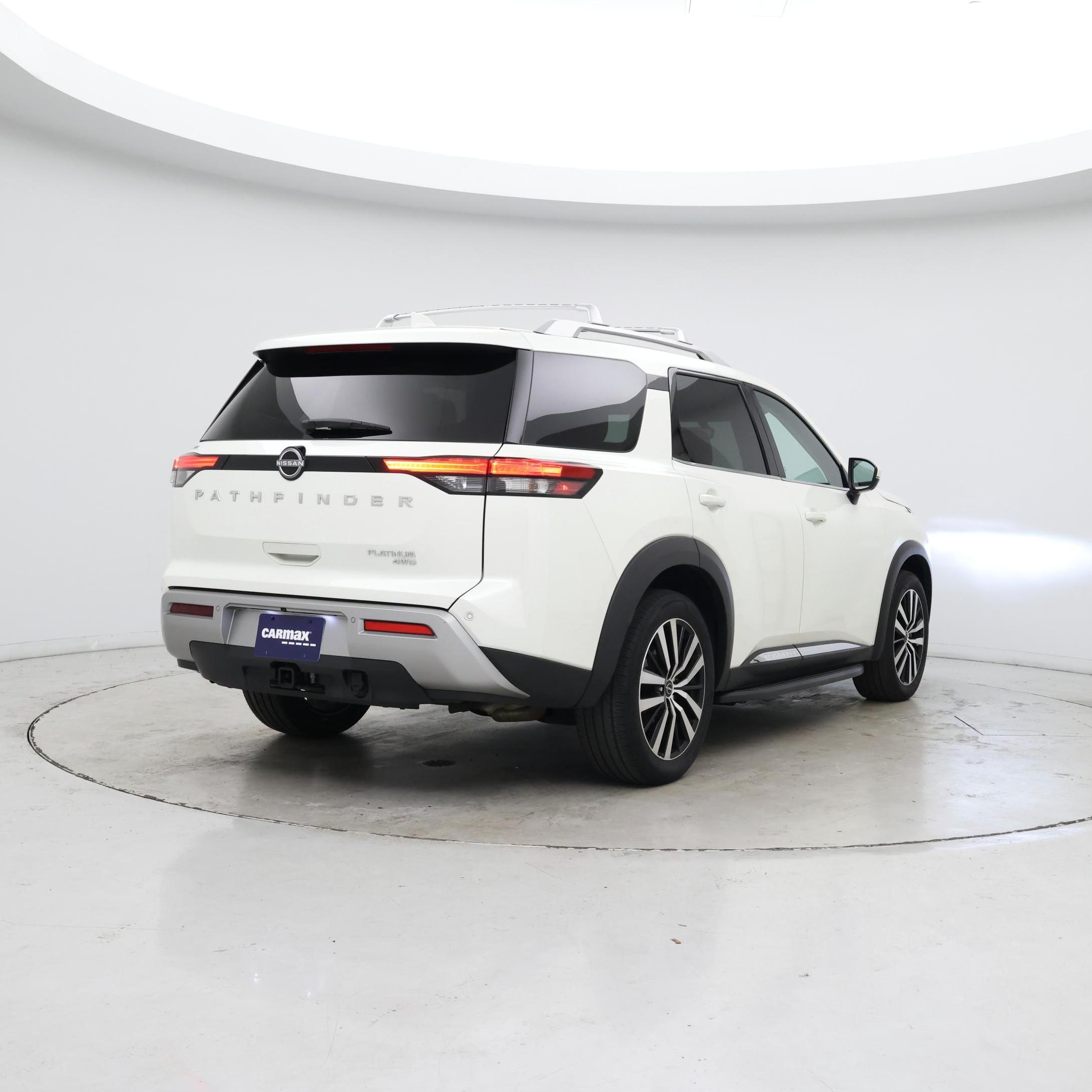 Thumbnail: 2023 Nissan Pathfinder - 8
