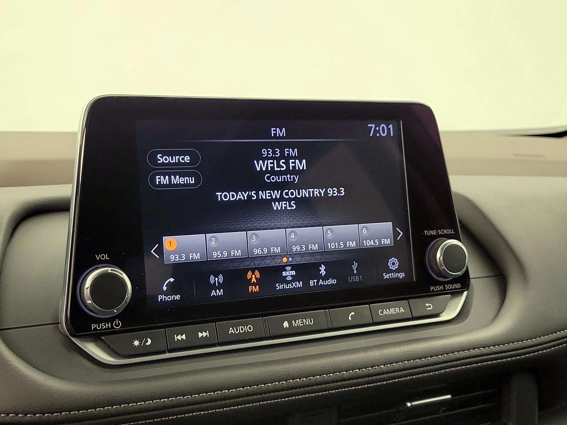 Thumbnail: 2023 Nissan Rogue - 15