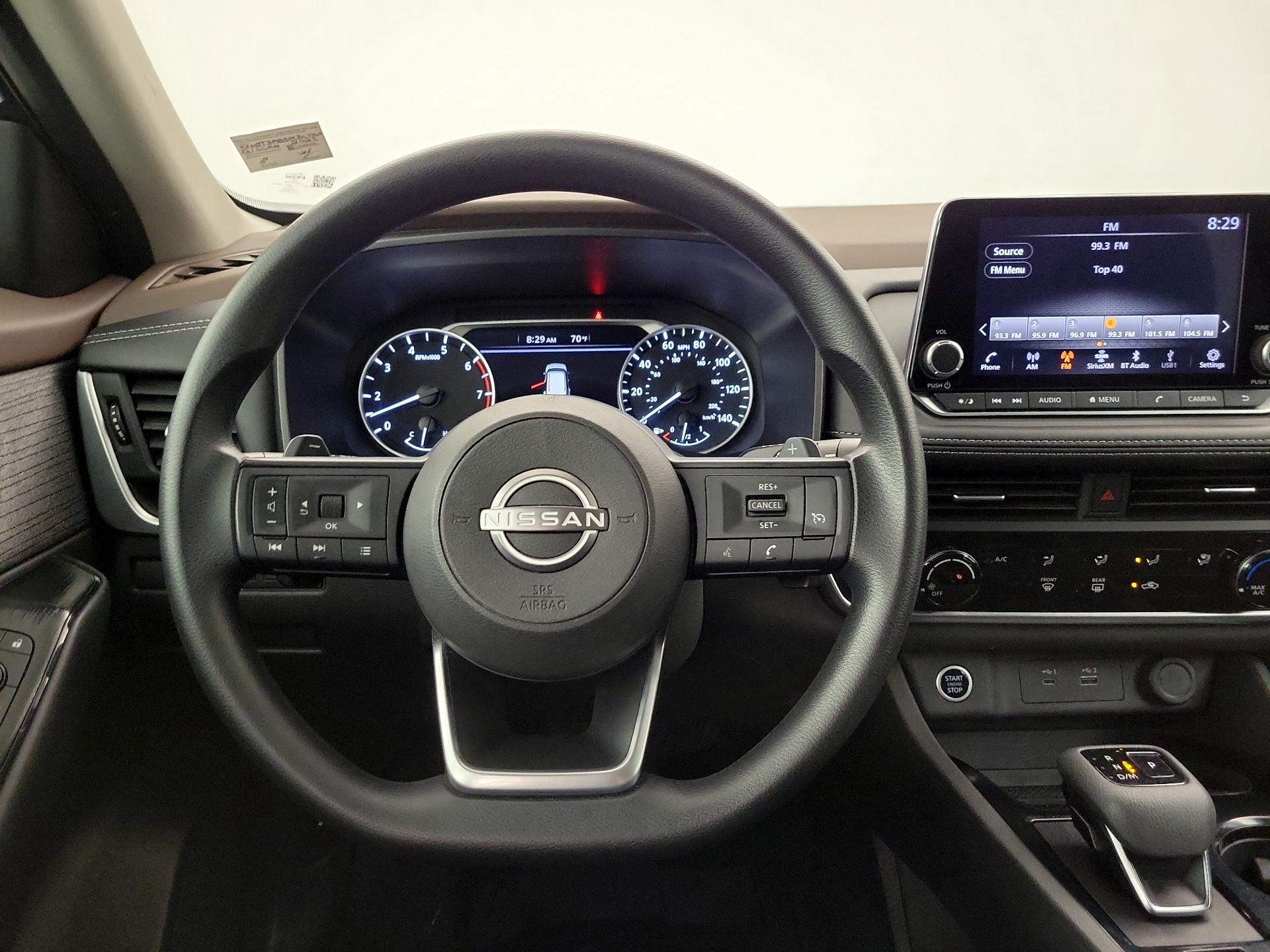 Thumbnail: 2023 Nissan Rogue - 10