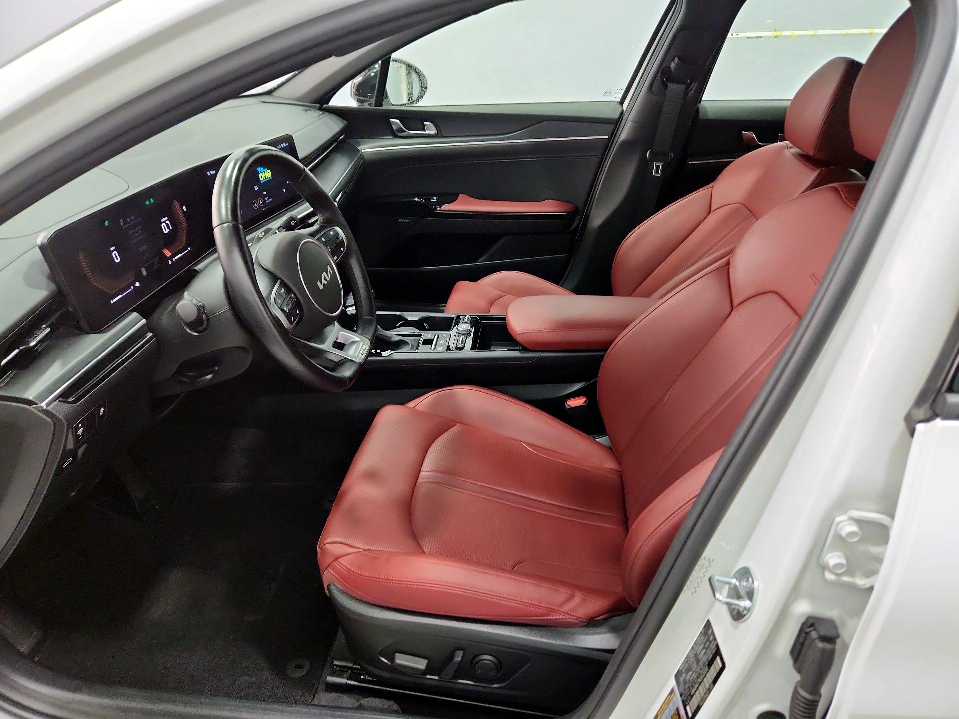 Thumbnail: 2025 Kia K5 - 11