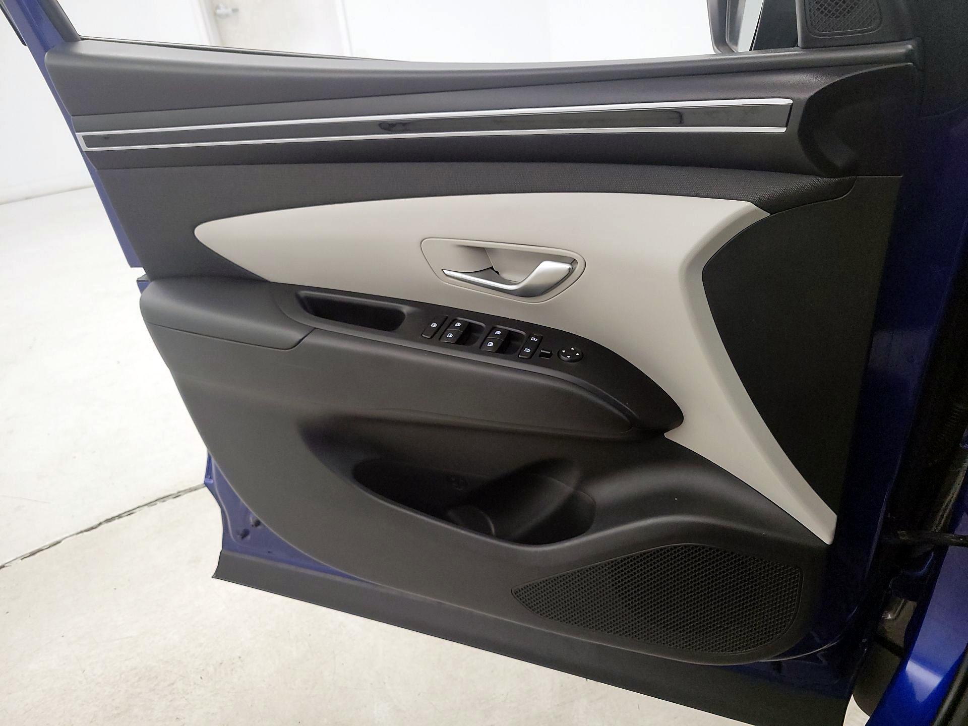 Thumbnail: 2023 Hyundai Tucson - 12