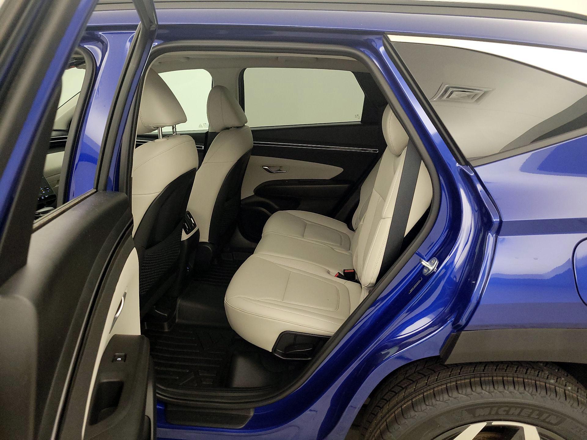 Thumbnail: 2023 Hyundai Tucson - 18