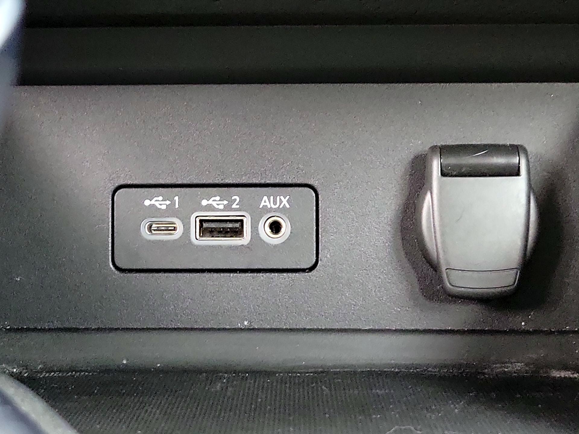 Thumbnail: 2023 Nissan Sentra - 18