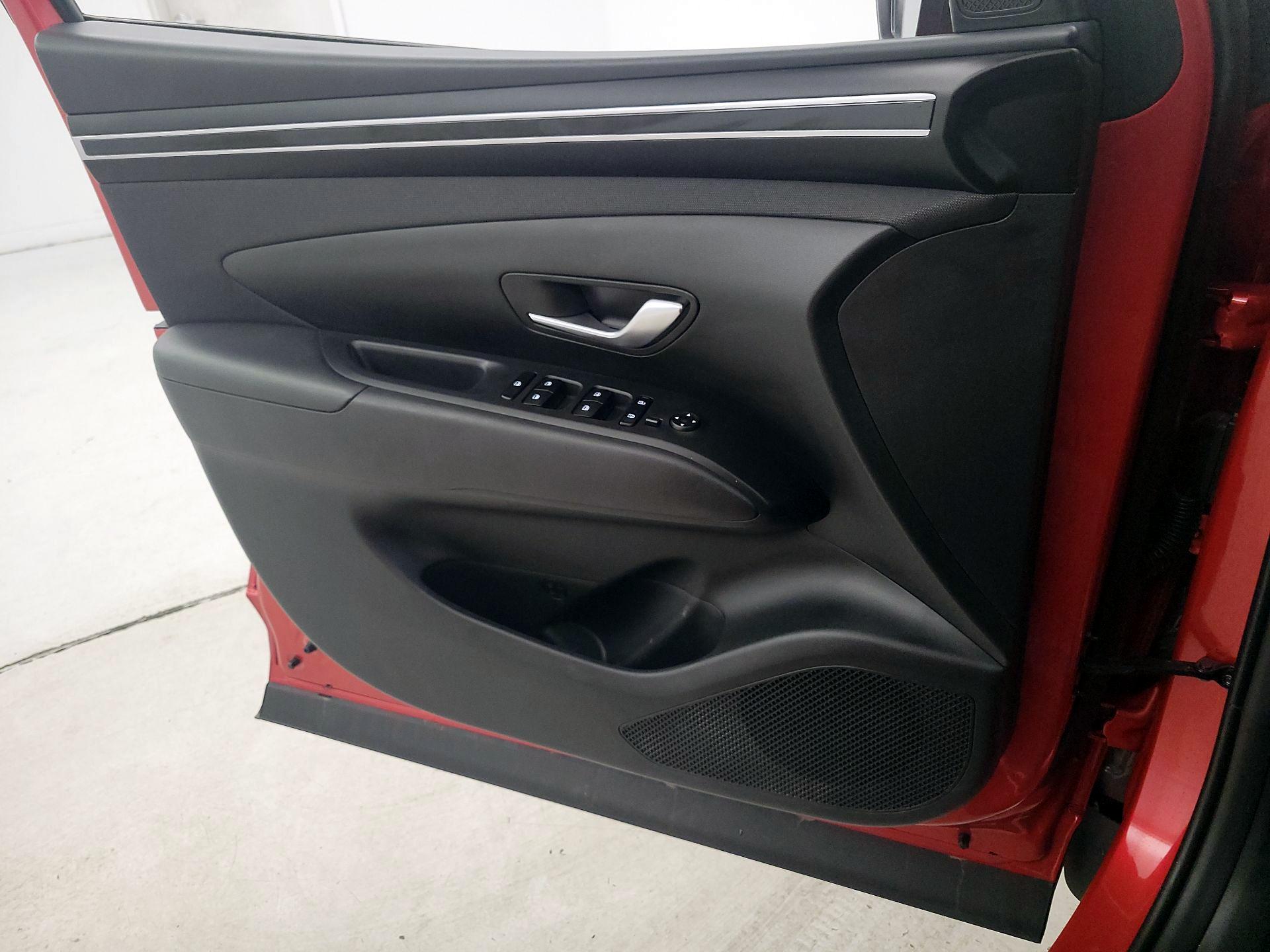 Thumbnail: 2023 Hyundai Tucson - 12