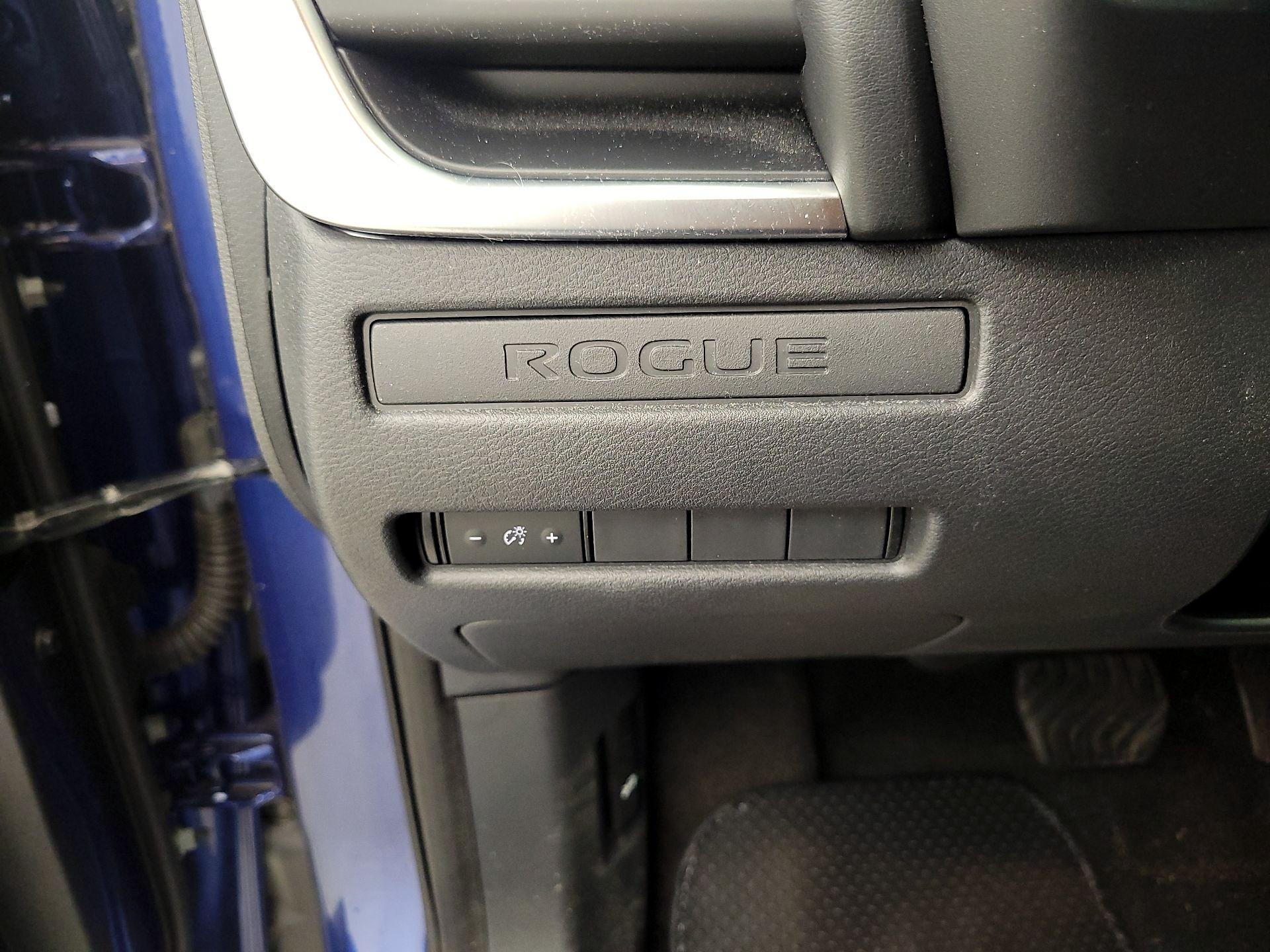 Thumbnail: 2023 Nissan Rogue - 13