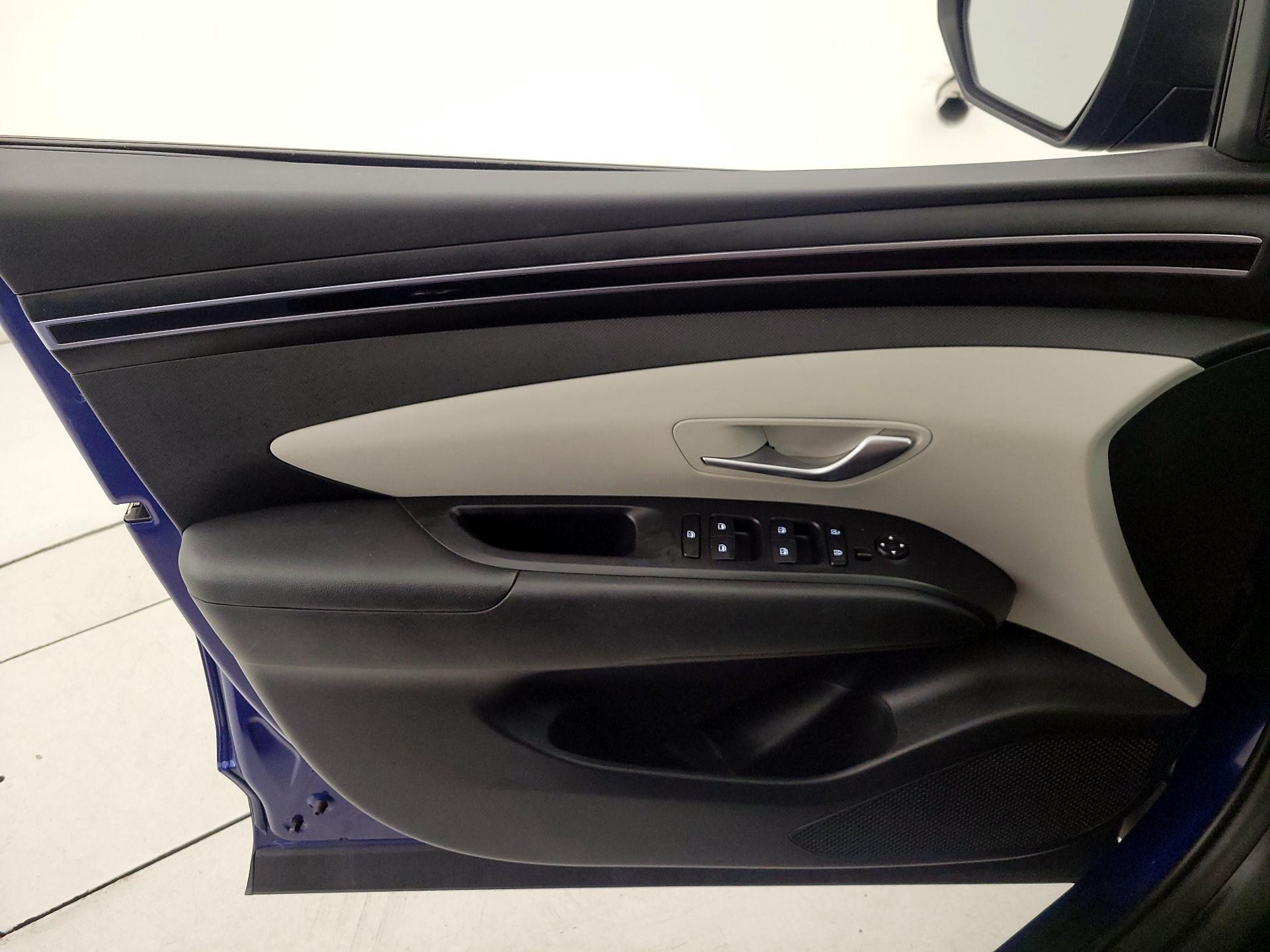 Thumbnail: 2023 Hyundai Tucson - 12