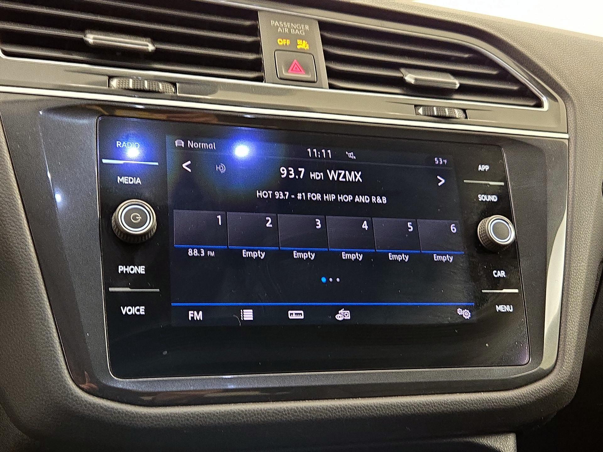 Thumbnail: 2019 Volkswagen Tiguan - 15