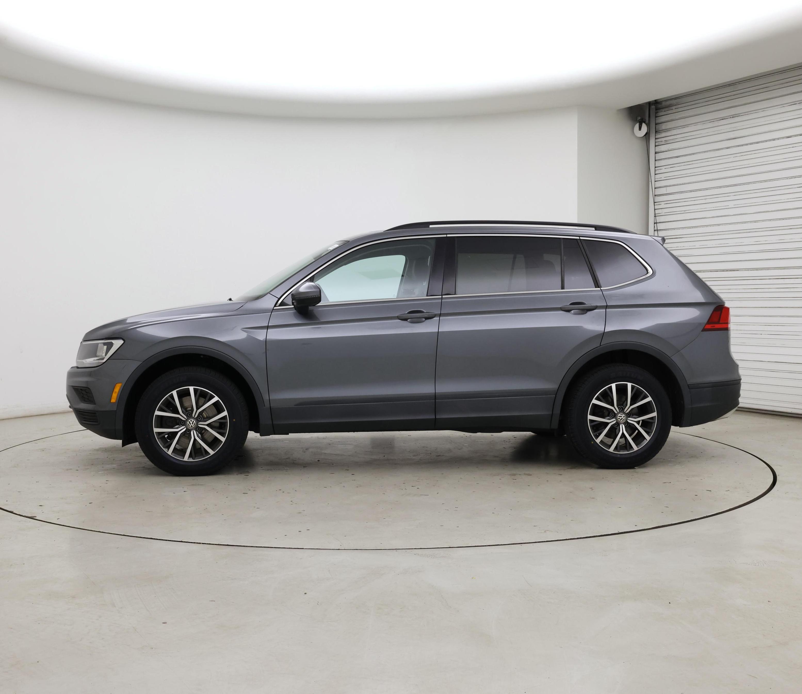 Thumbnail: 2019 Volkswagen Tiguan - 3