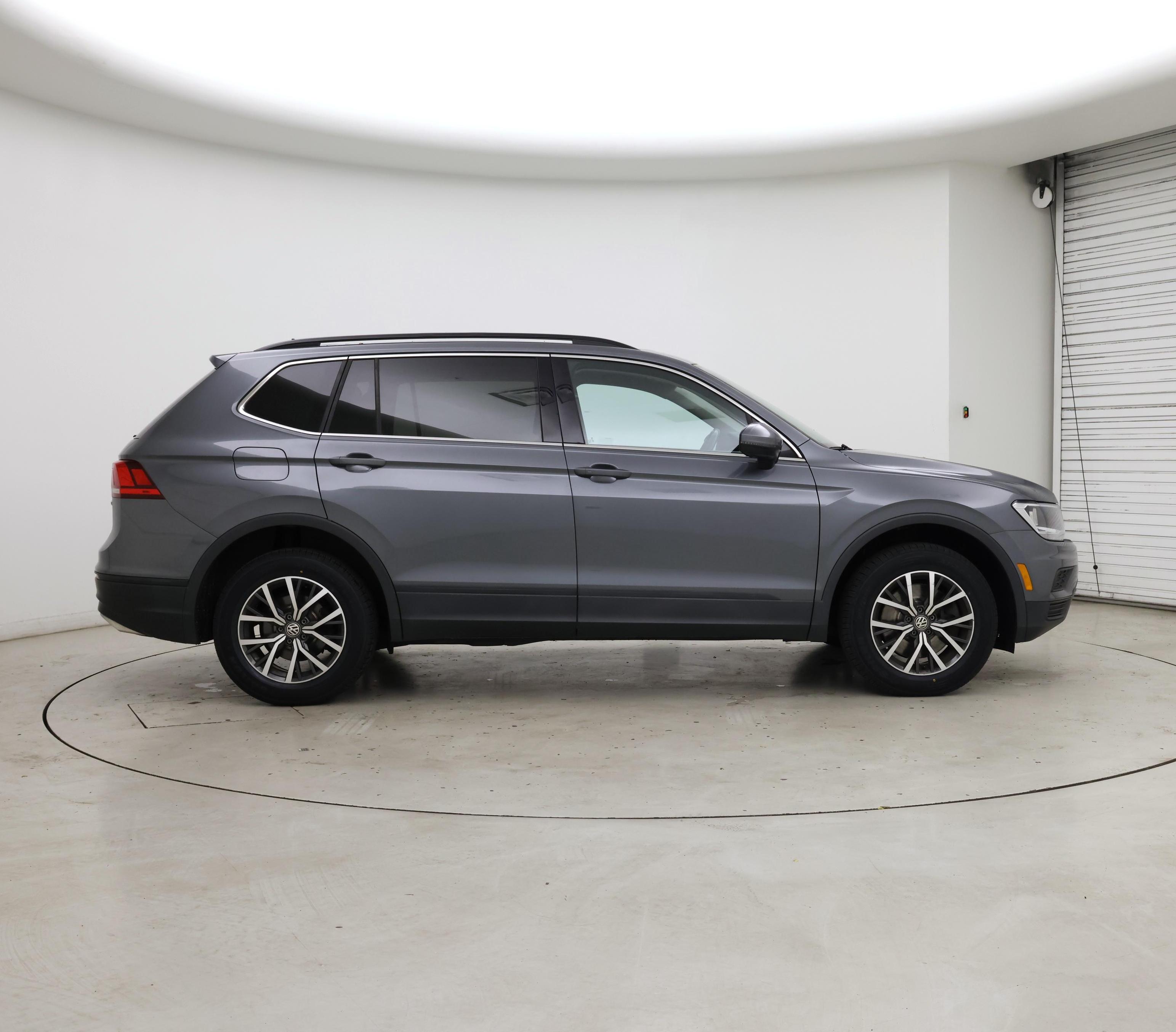 Thumbnail: 2019 Volkswagen Tiguan - 7