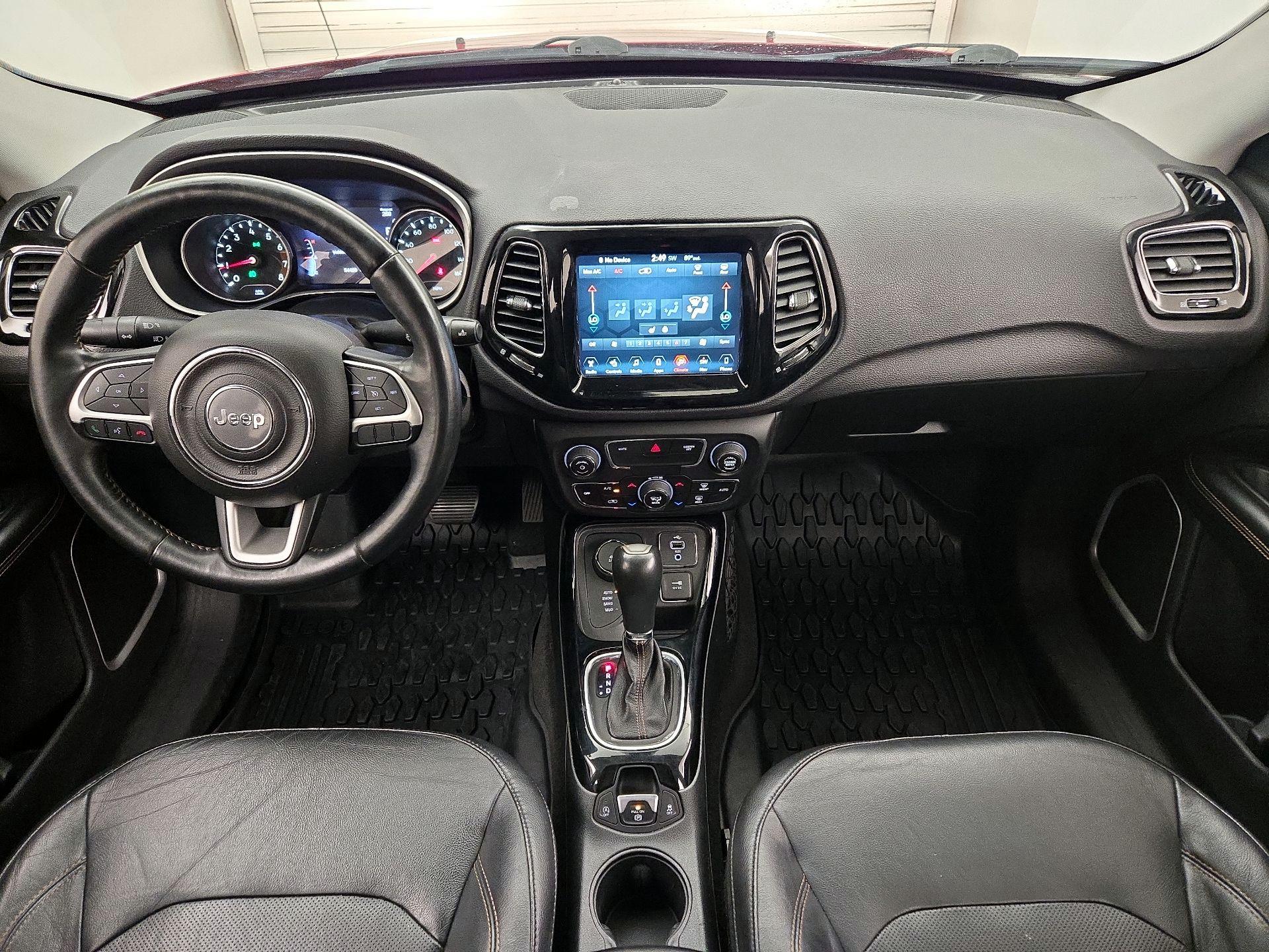 Thumbnail: 2018 Jeep Compass - 9