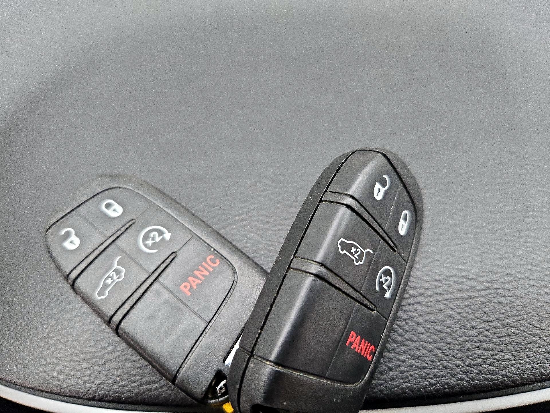 Thumbnail: 2018 Jeep Compass - 19
