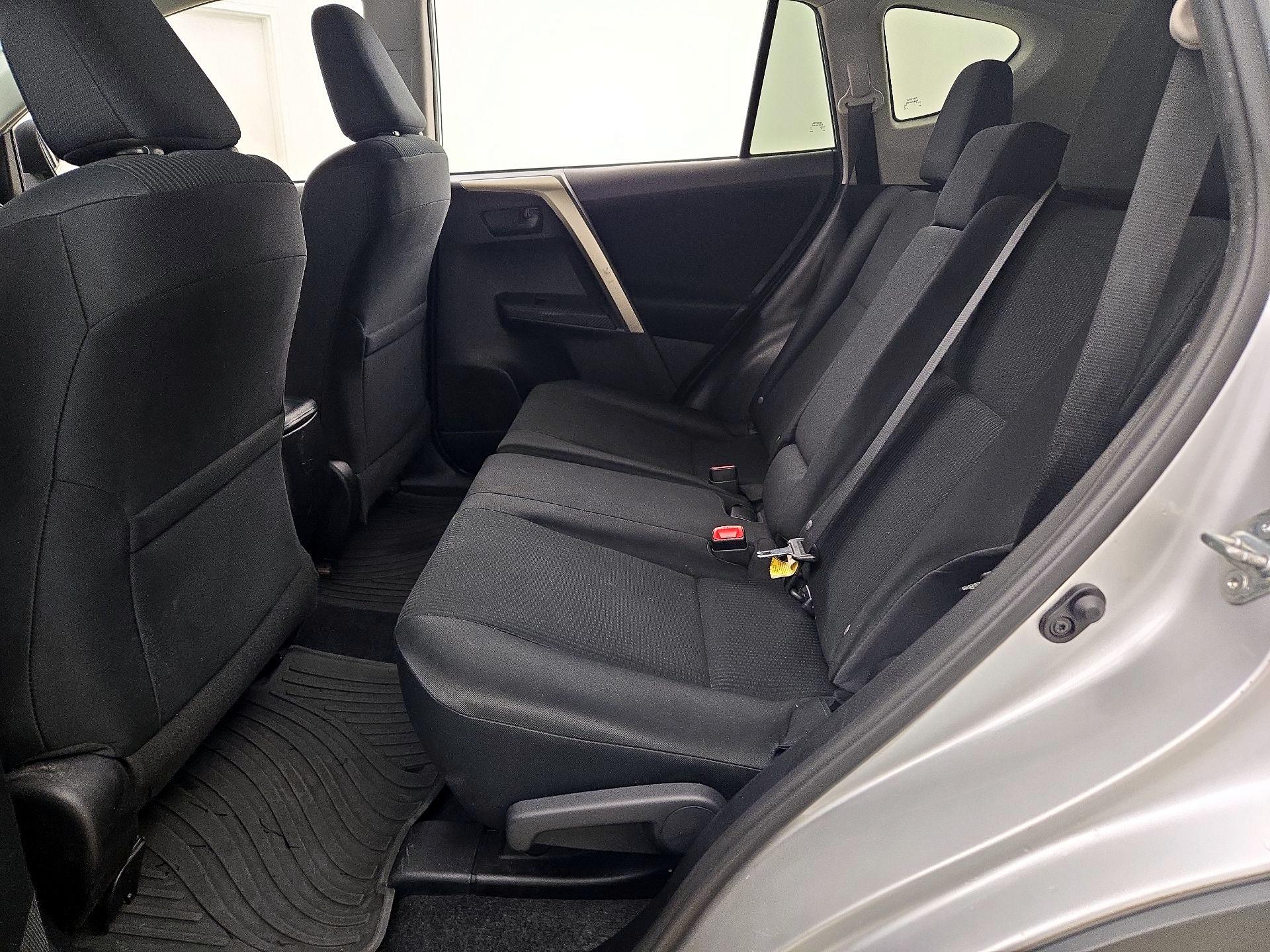 Thumbnail: 2014 Toyota RAV4 - 18