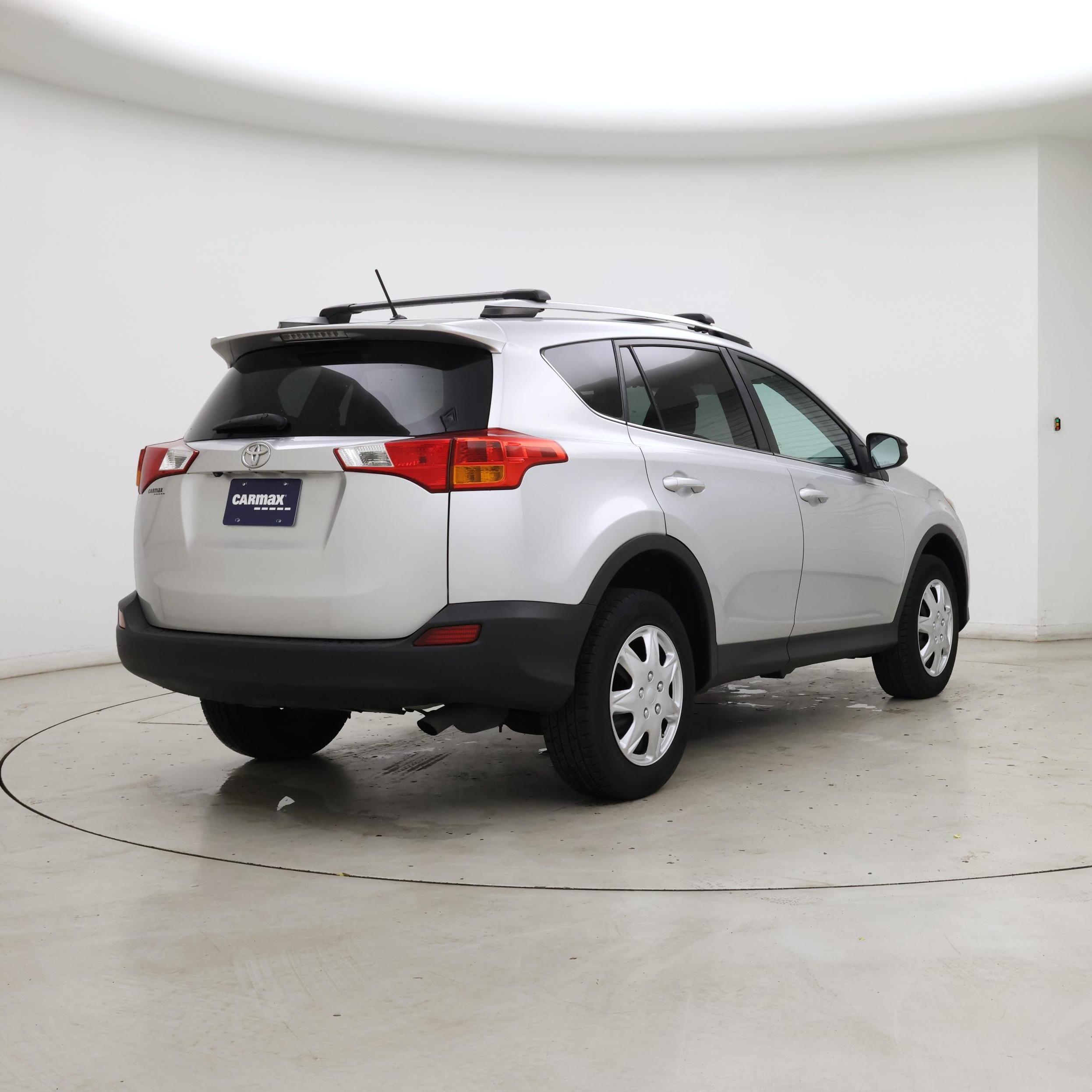 Thumbnail: 2014 Toyota RAV4 - 8