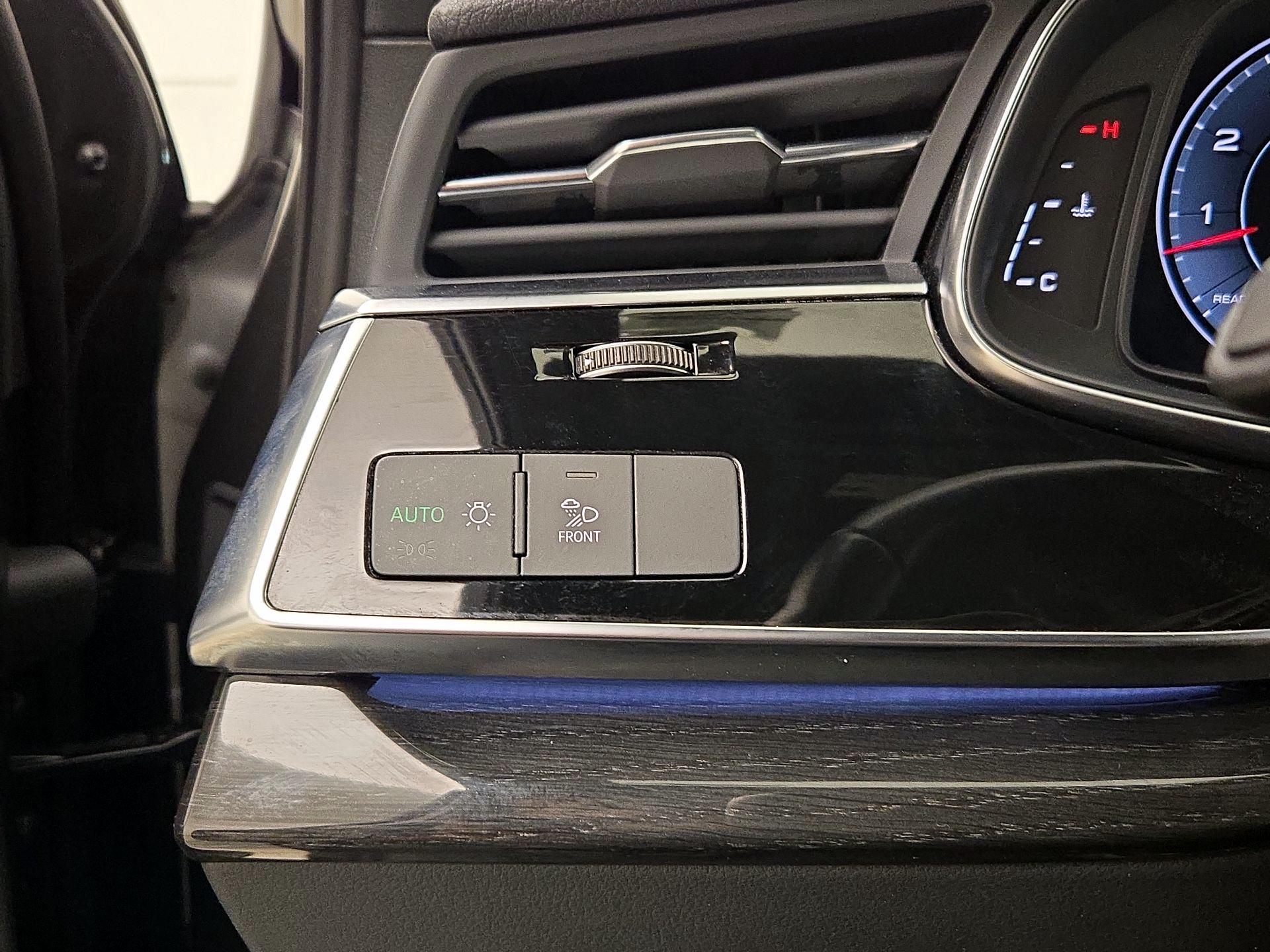 Thumbnail: 2020 Audi Q7 - 13