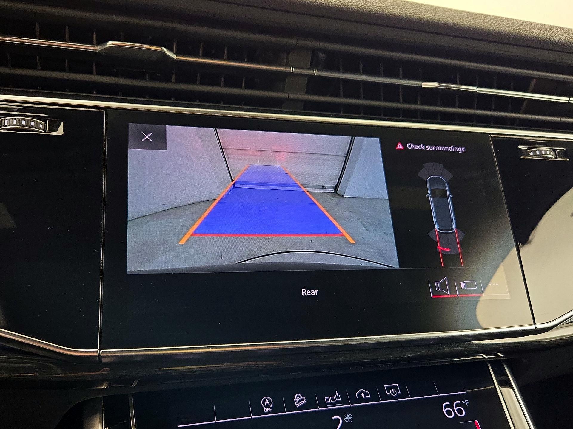 Thumbnail: 2020 Audi Q7 - 14