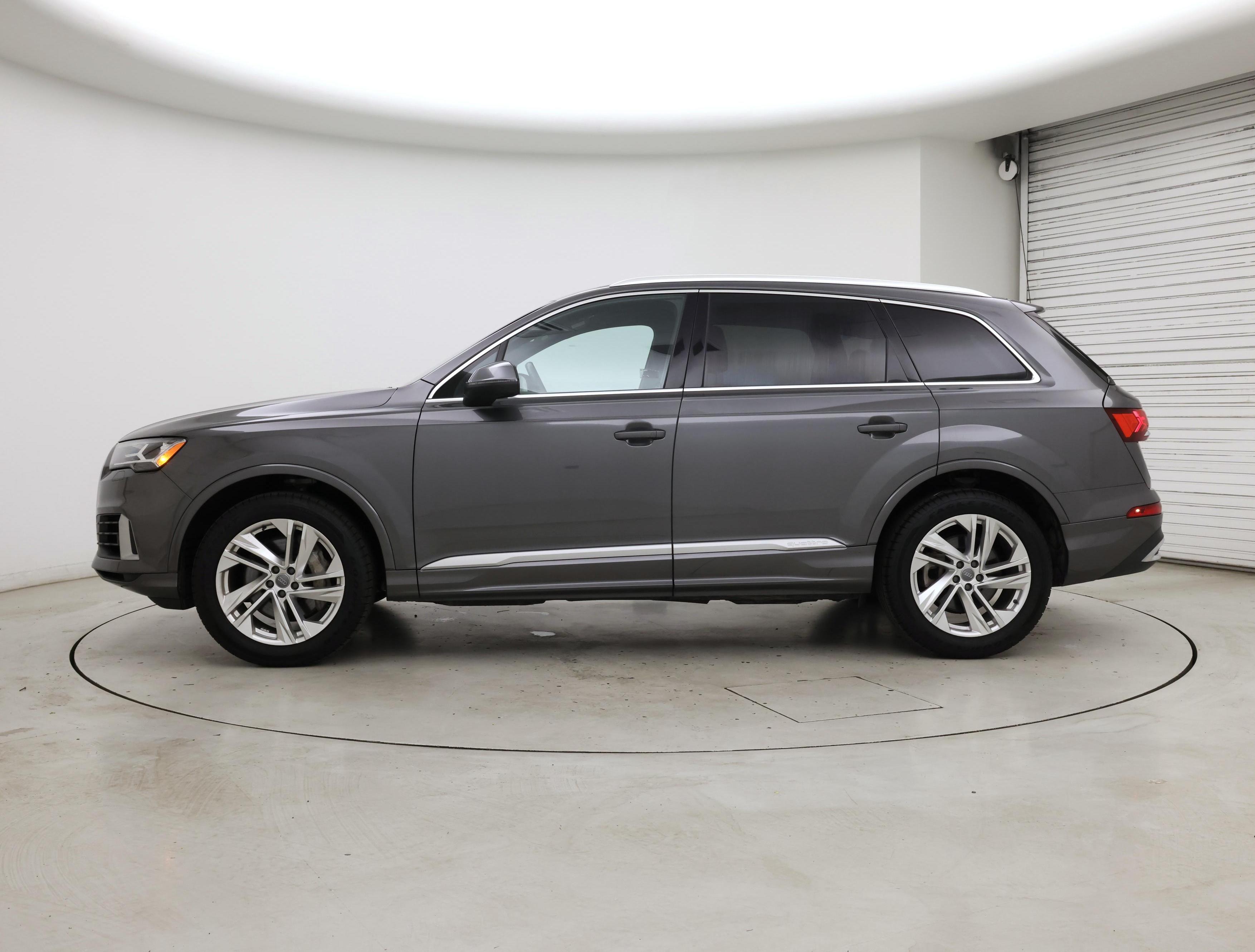 Thumbnail: 2020 Audi Q7 - 3