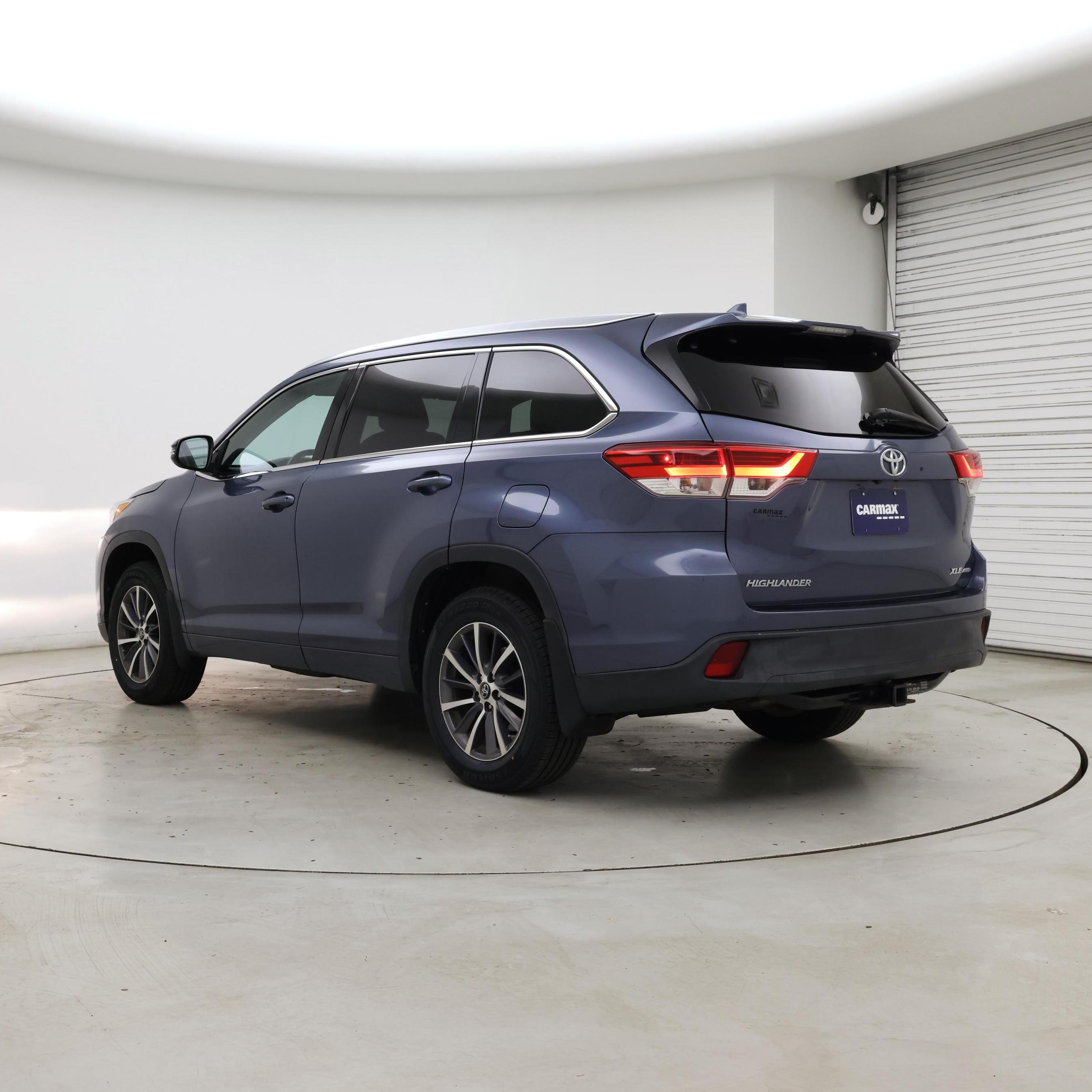 Thumbnail: 2017 Toyota Highlander - 2