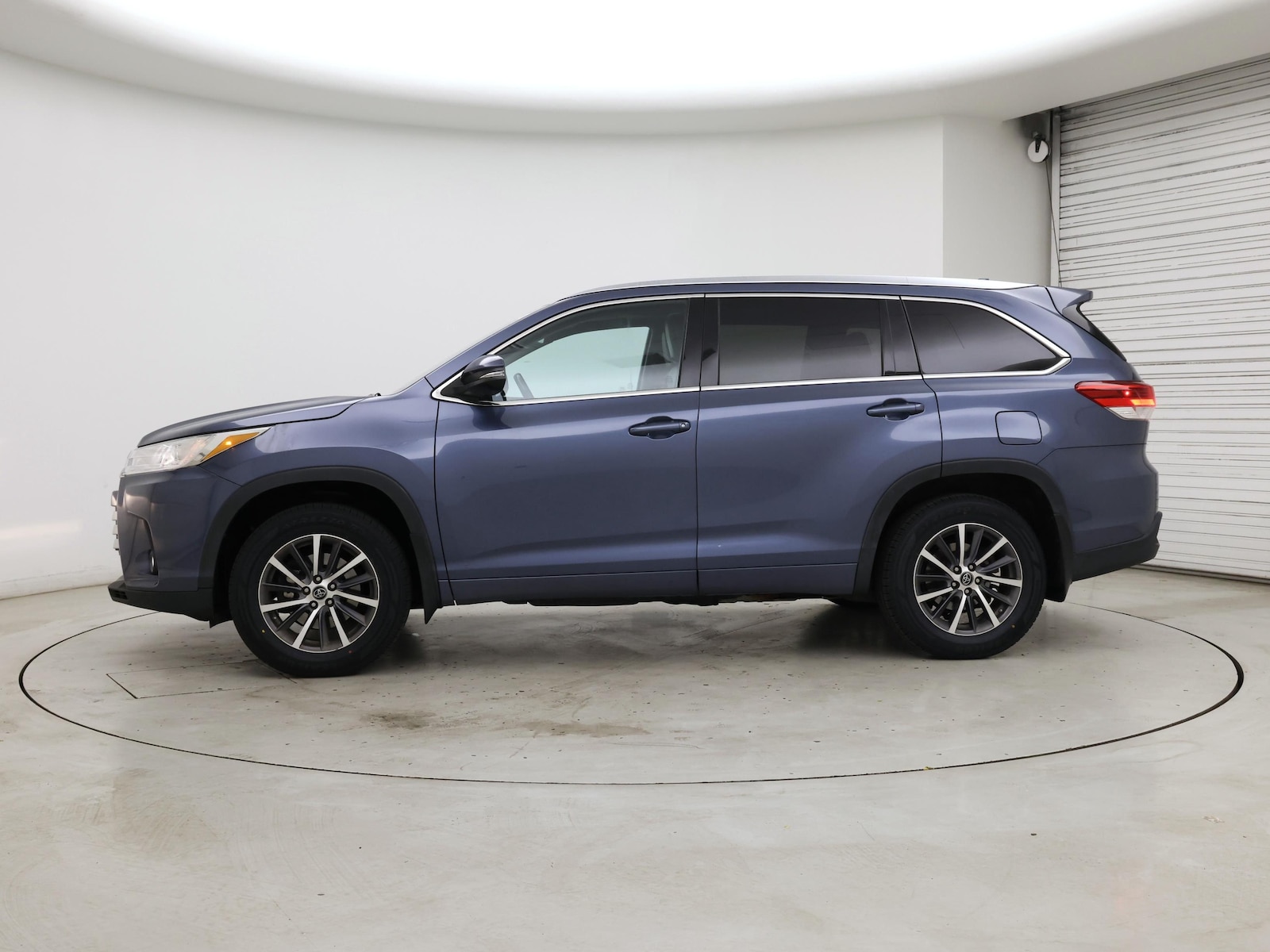 2017 Toyota Highlander XLE - Photo 4