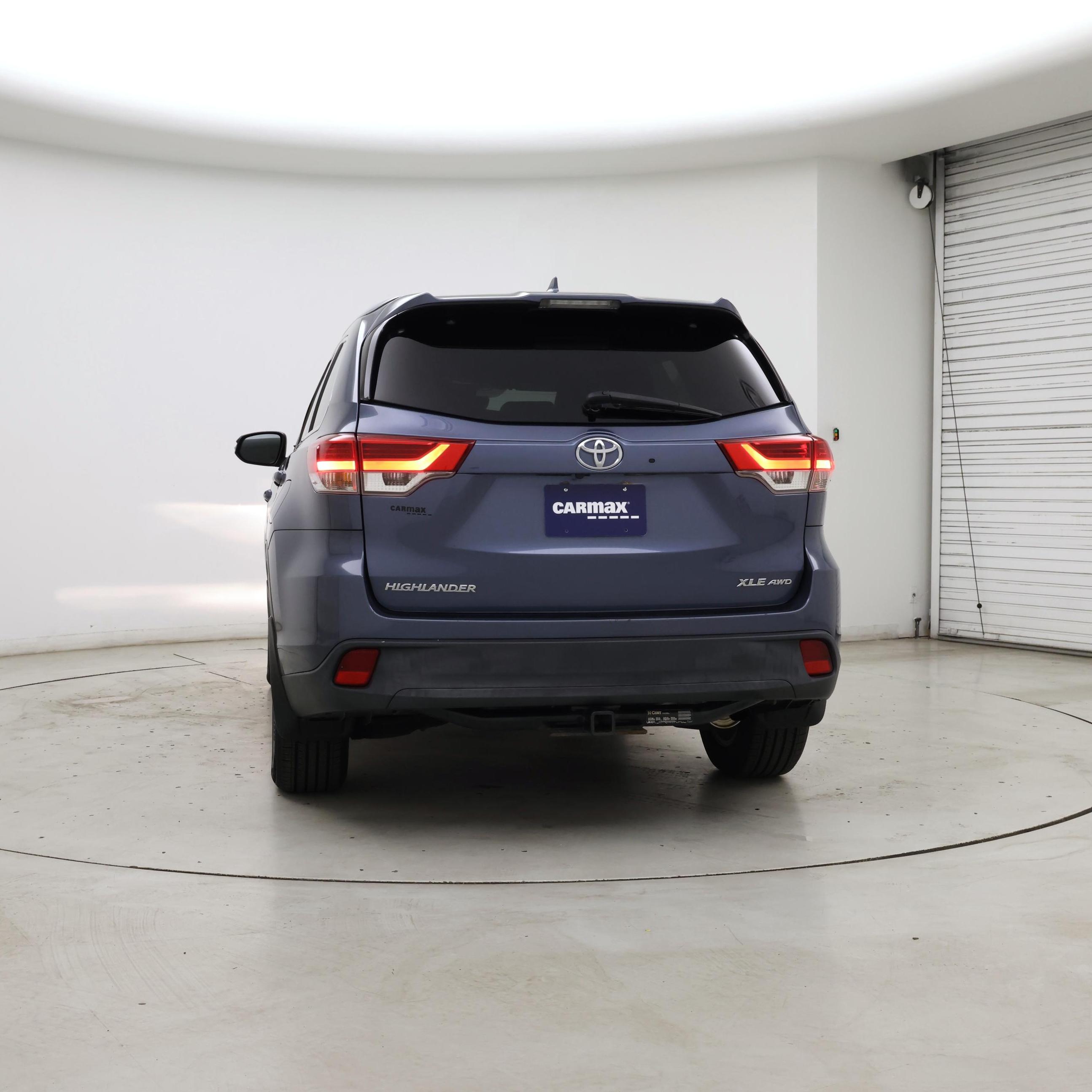 Thumbnail: 2017 Toyota Highlander - 6